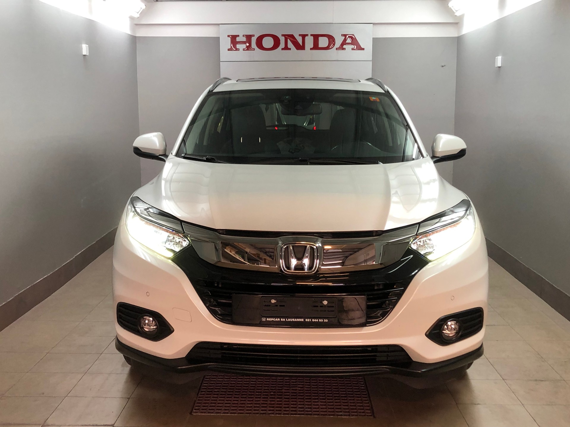 HONDA HR-V 1.5i-VTEC Executive-image-0