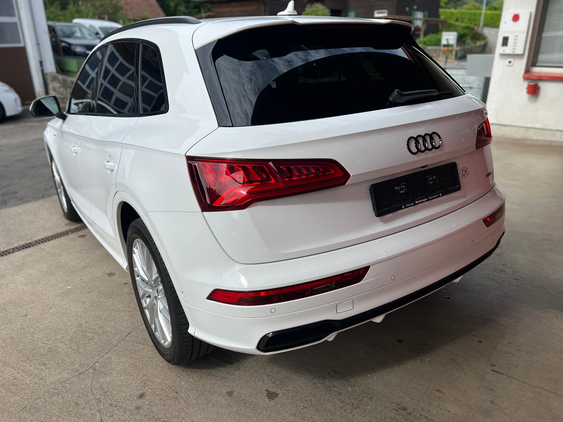 AUDI Q5 2.0 TFSI sport quattro S-tronic / S-Line /-image-5