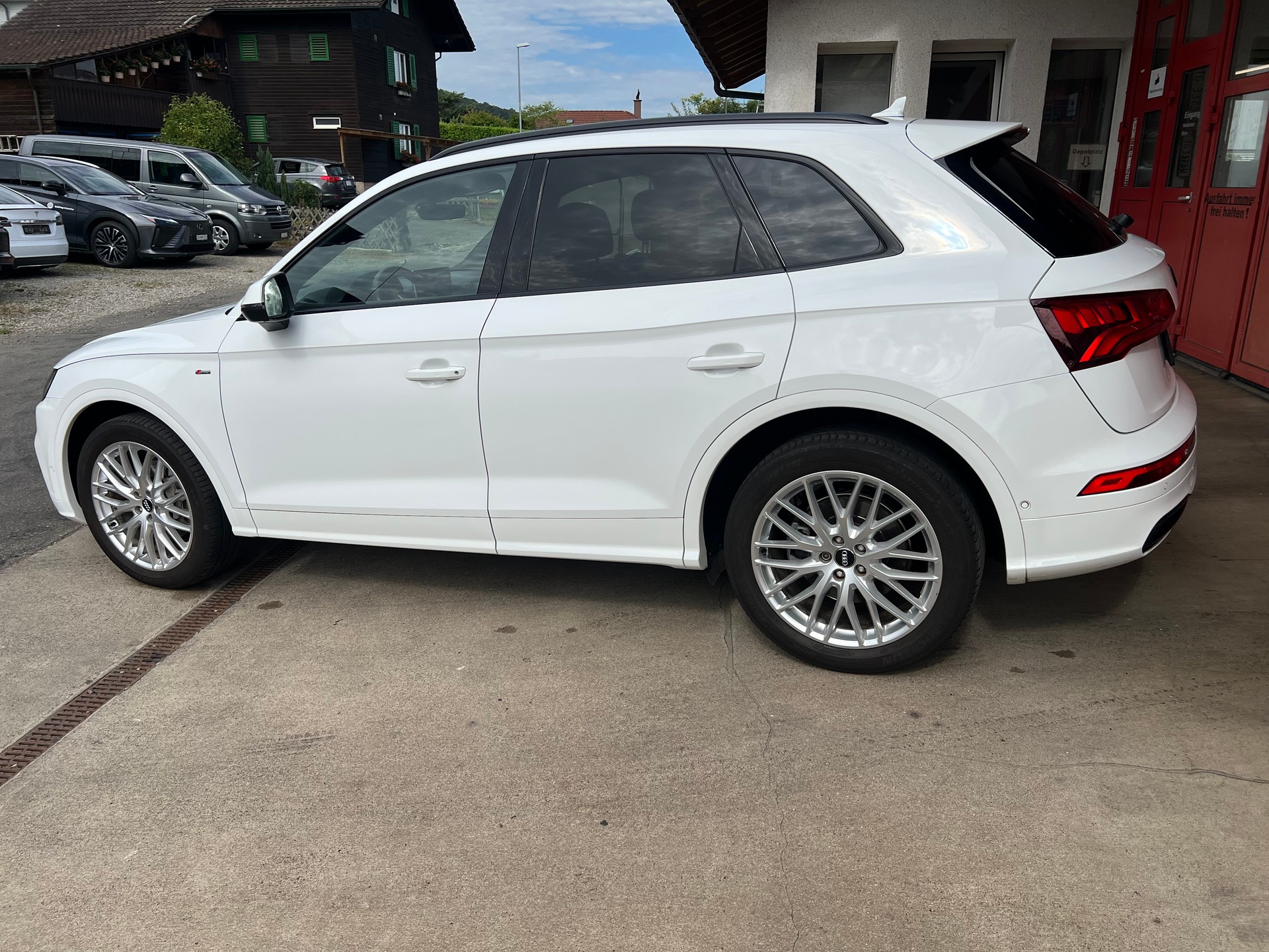 AUDI Q5 2.0 TFSI sport quattro S-tronic / S-Line /-image-4