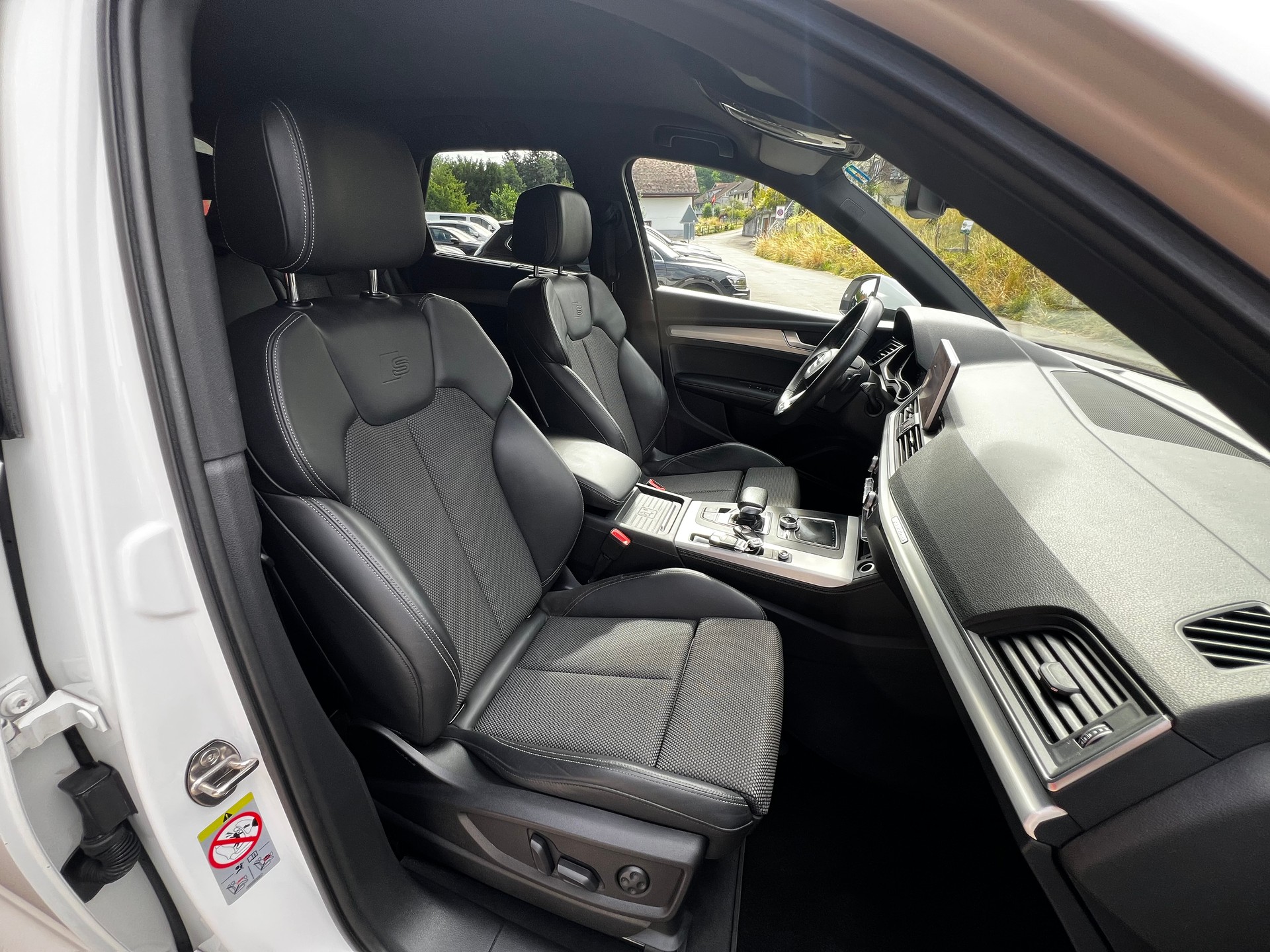AUDI Q5 2.0 TFSI sport quattro S-tronic / S-Line /-image-11