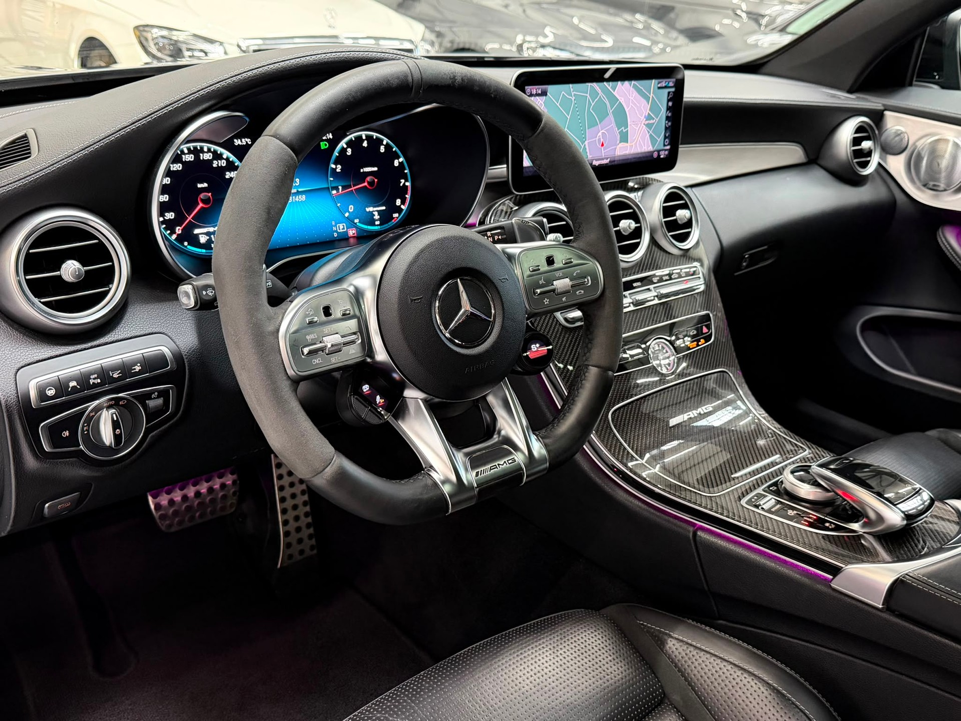 MERCEDES-BENZ C 63 S AMG 9G-tronic-image-21