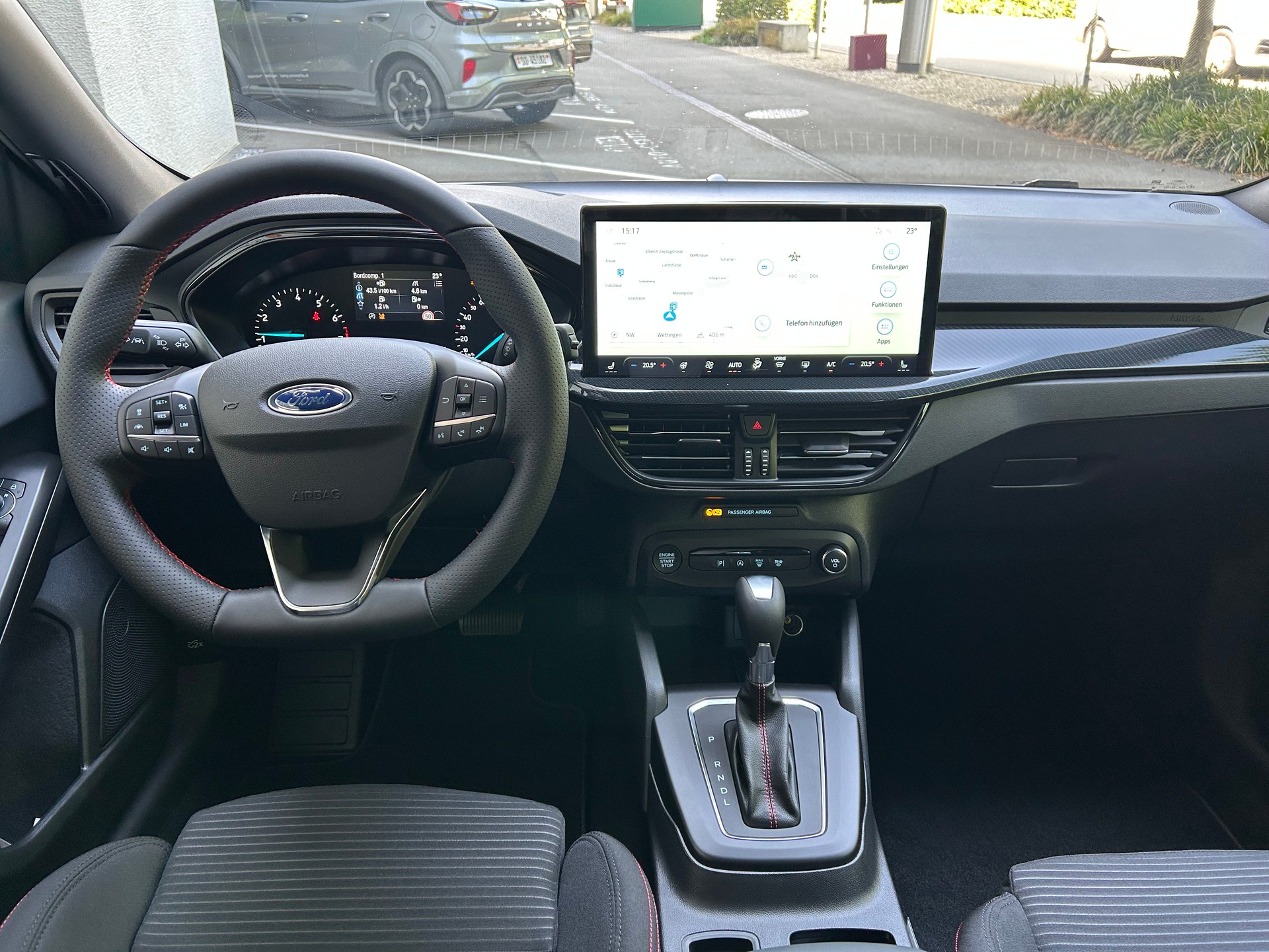 FORD Focus 1.0 MHEV ST-Line Automat-image-10