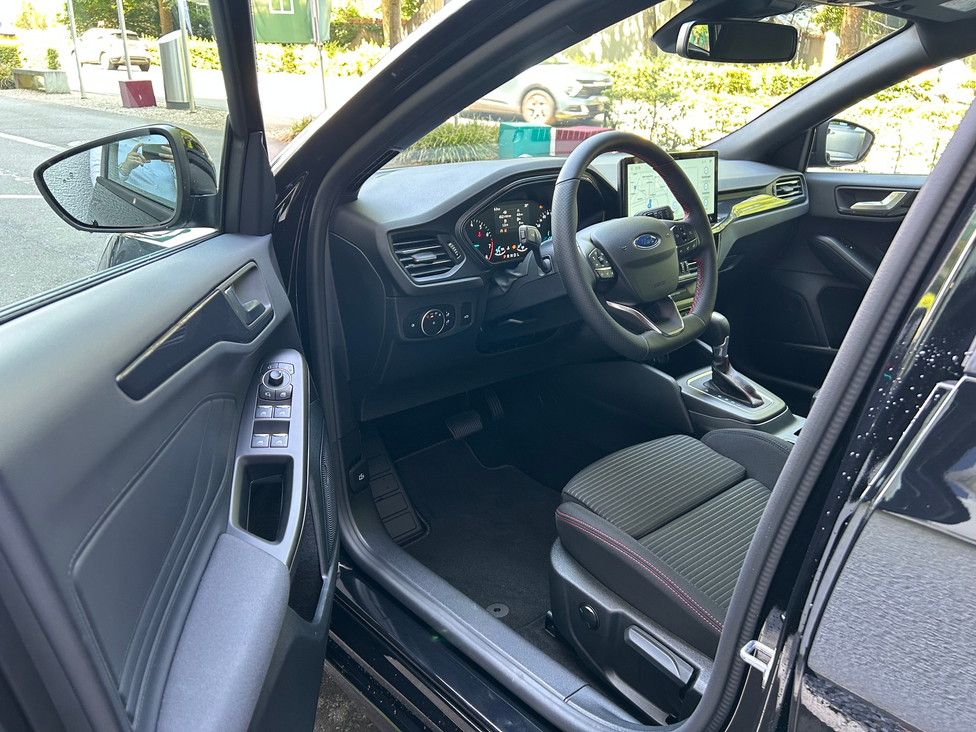FORD Focus 1.0 MHEV ST-Line Automat-image-7