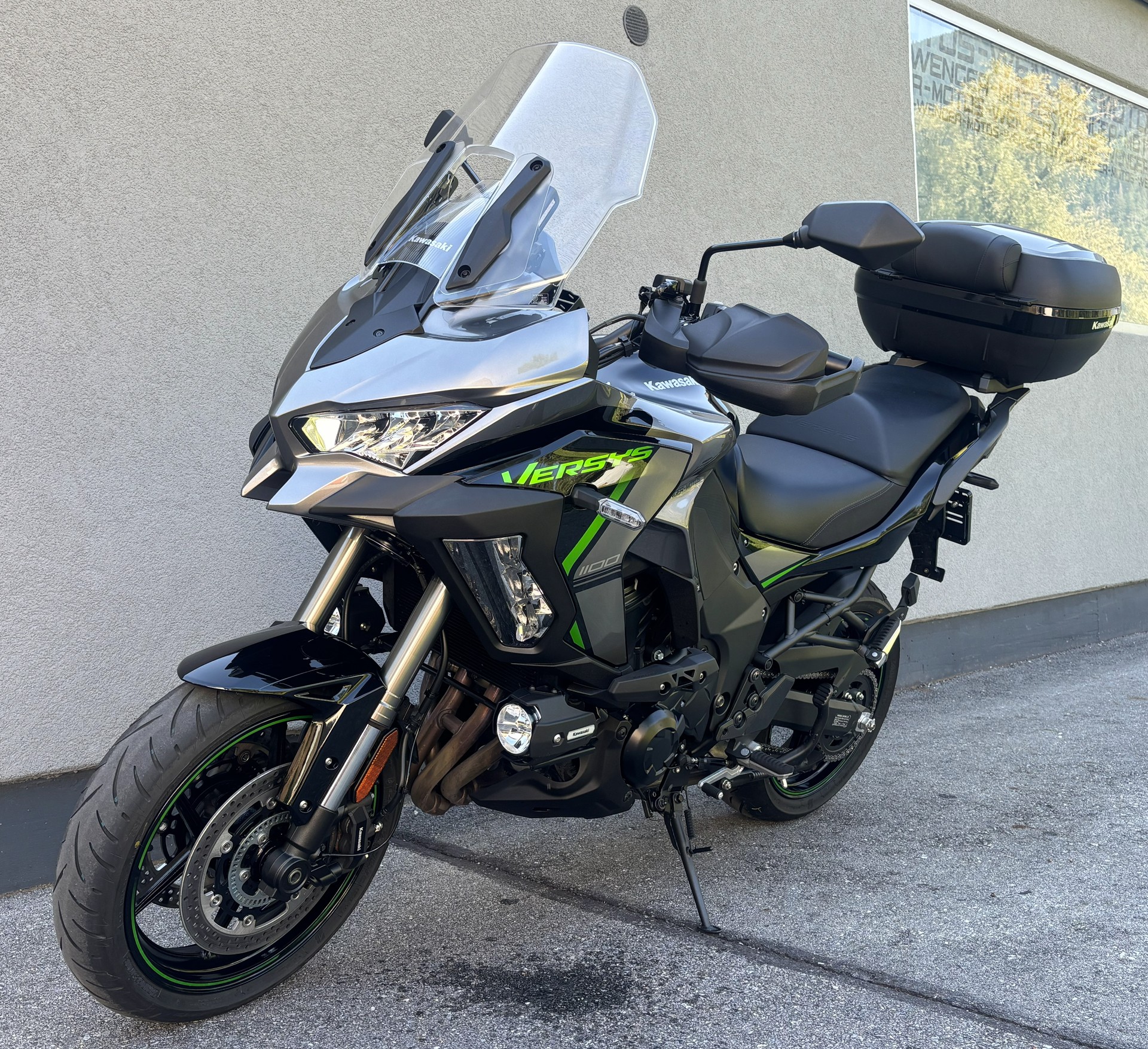 KAWASAKI Versys 1100 SE Grand Tourer-showroom-element-2