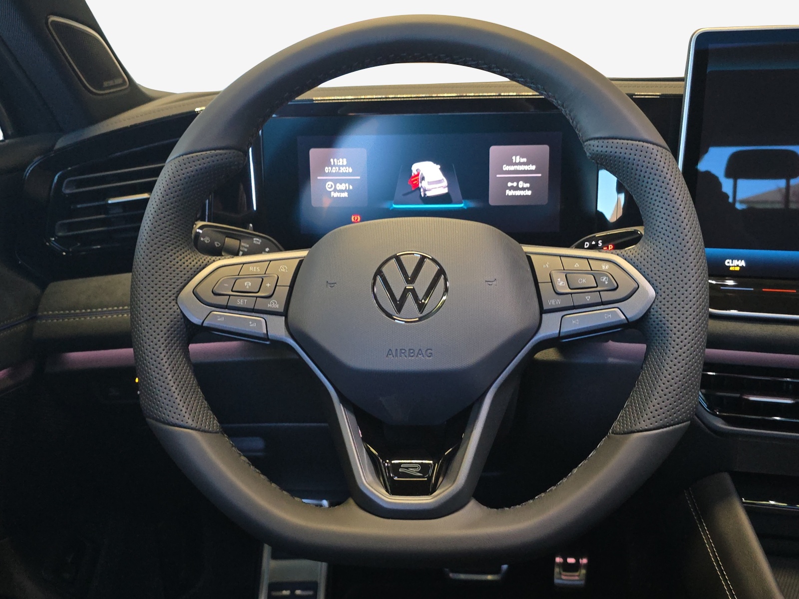 VW Tiguan 2.0 TSI DSG R-Line 4Motion-image-9