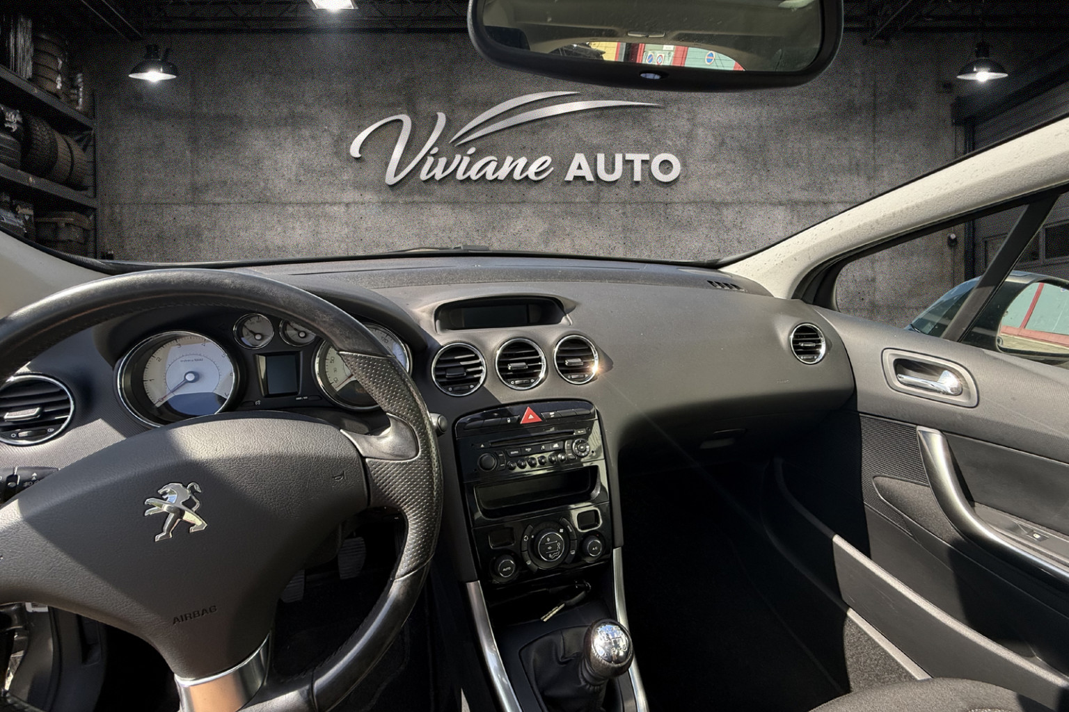 PEUGEOT 308 1.6 16V T Sport Pack-image-8