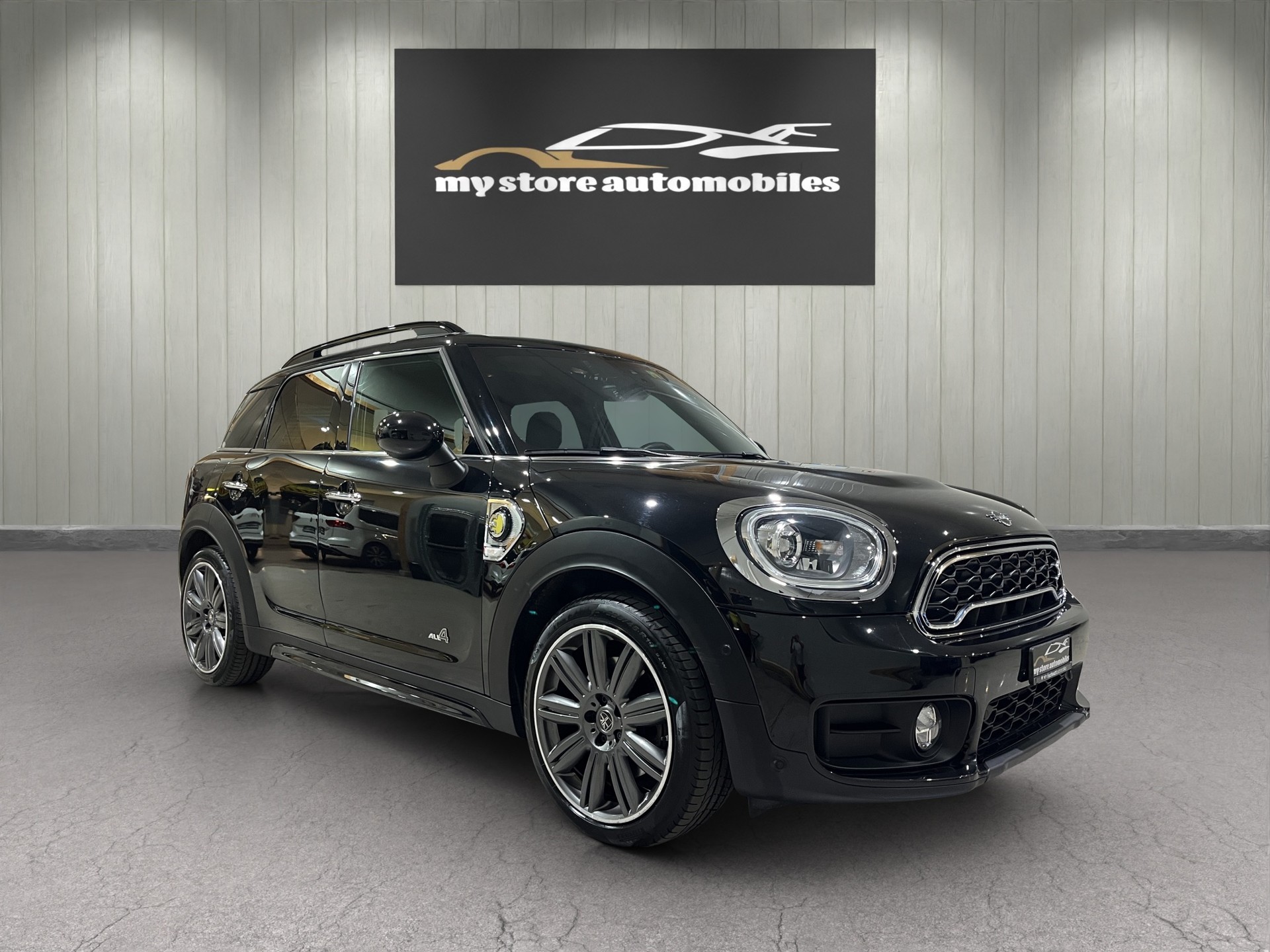 MINI Countryman Cooper S E ALL4 Steptronic Trafalgar-image-1