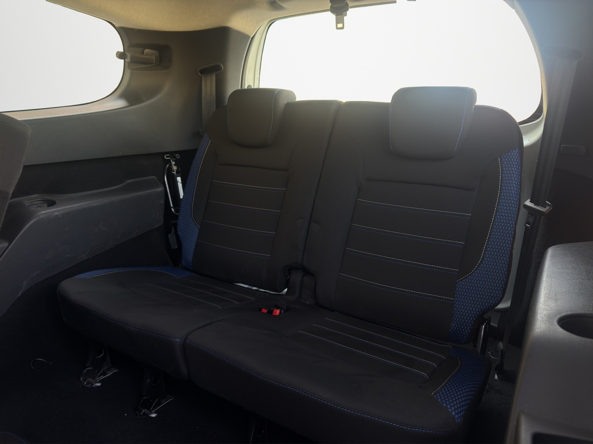 DACIA Lodgy TCE 130 Stepway 7PL-image-9