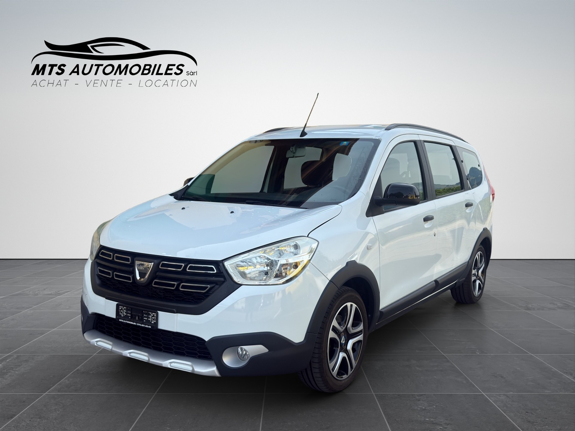 DACIA Lodgy TCE 130 Stepway 7PL-image-0