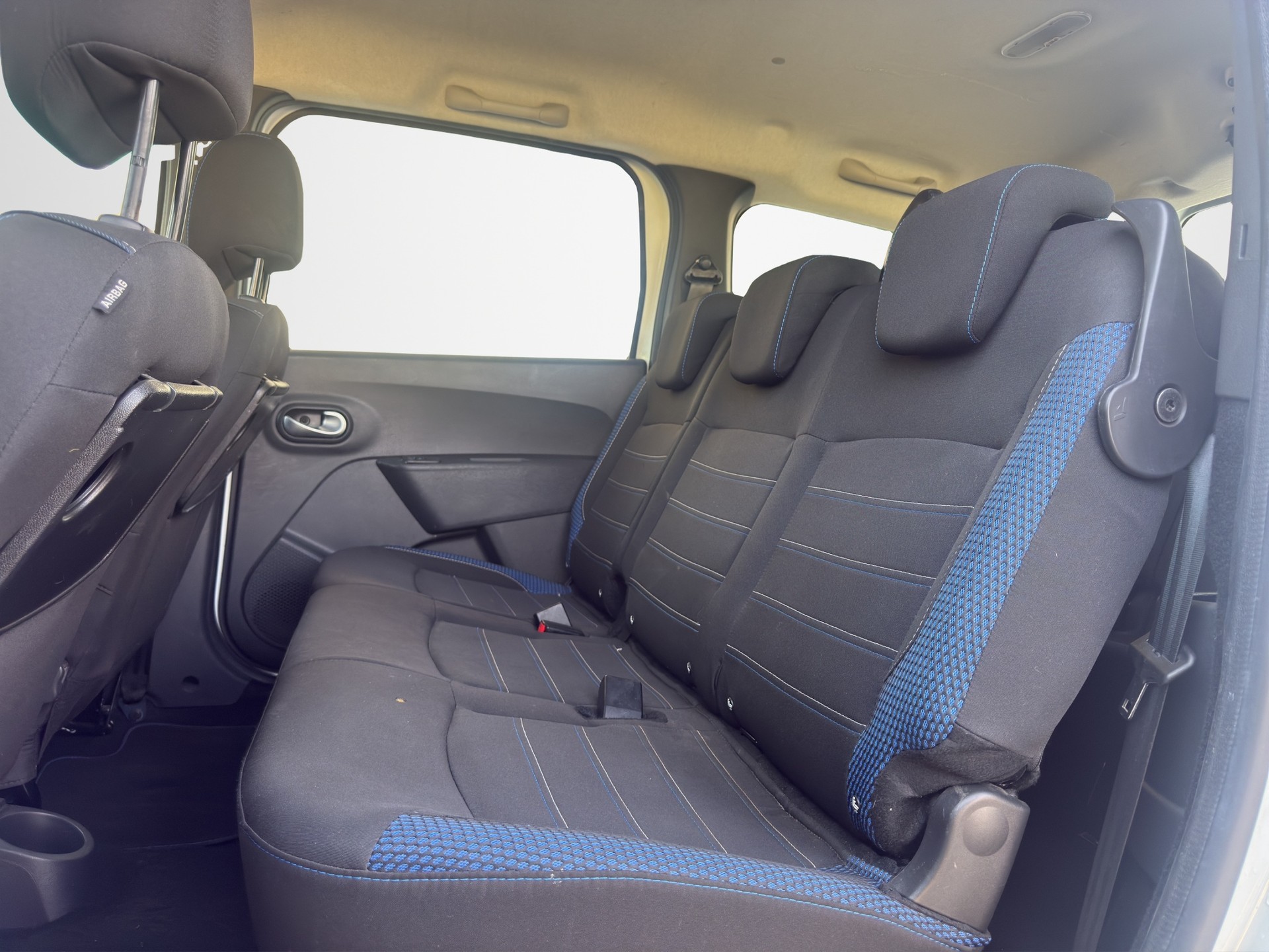 DACIA Lodgy TCE 130 Stepway 7PL-image-8