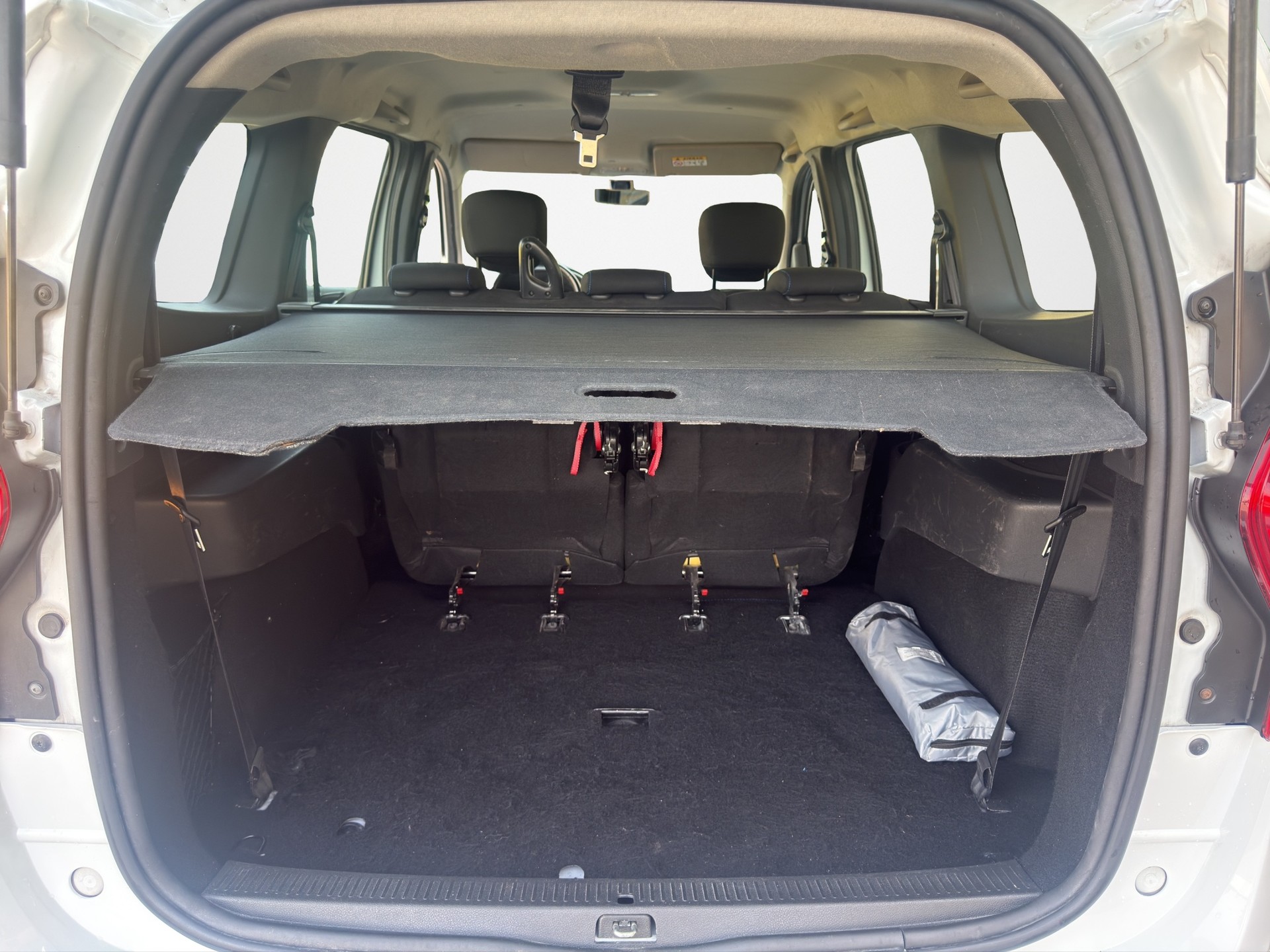 DACIA Lodgy TCE 130 Stepway 7PL-image-12