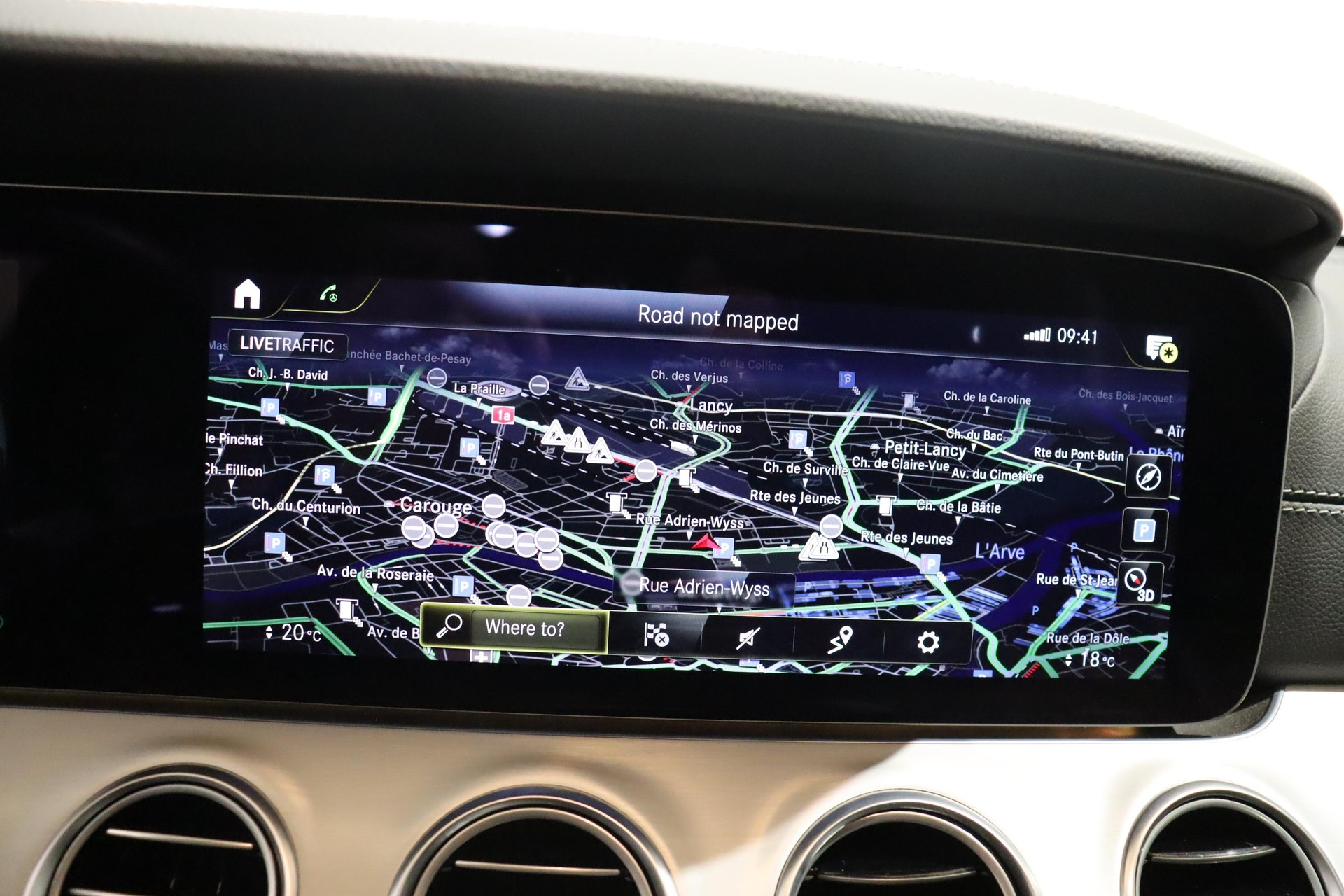 MERCEDES-BENZ E 220 d AMG Line 4matic Kombi-image-15