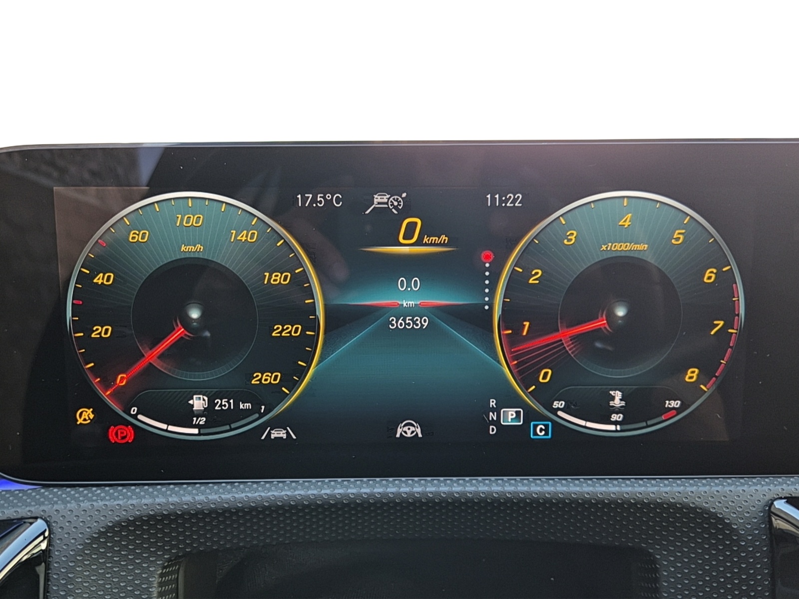 MERCEDES-BENZ A 250 4Matic 8G-DCT-image-11