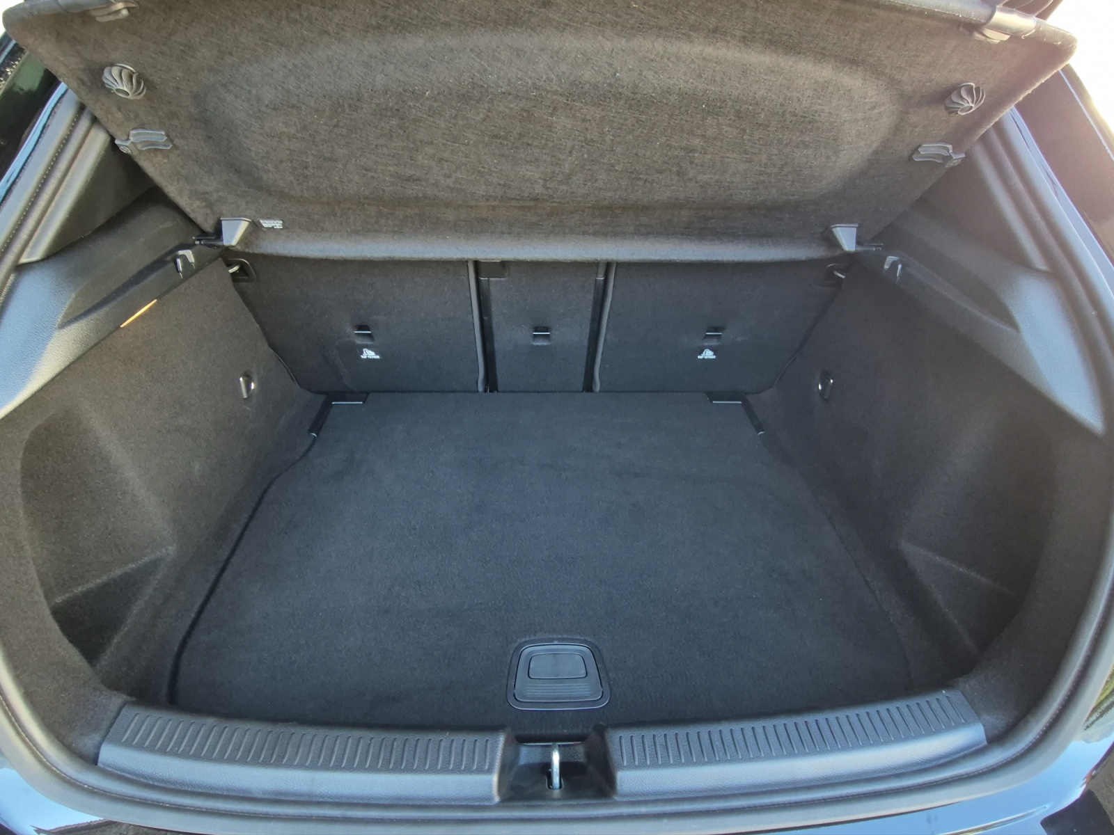 MERCEDES-BENZ A 250 4Matic 8G-DCT-image-19