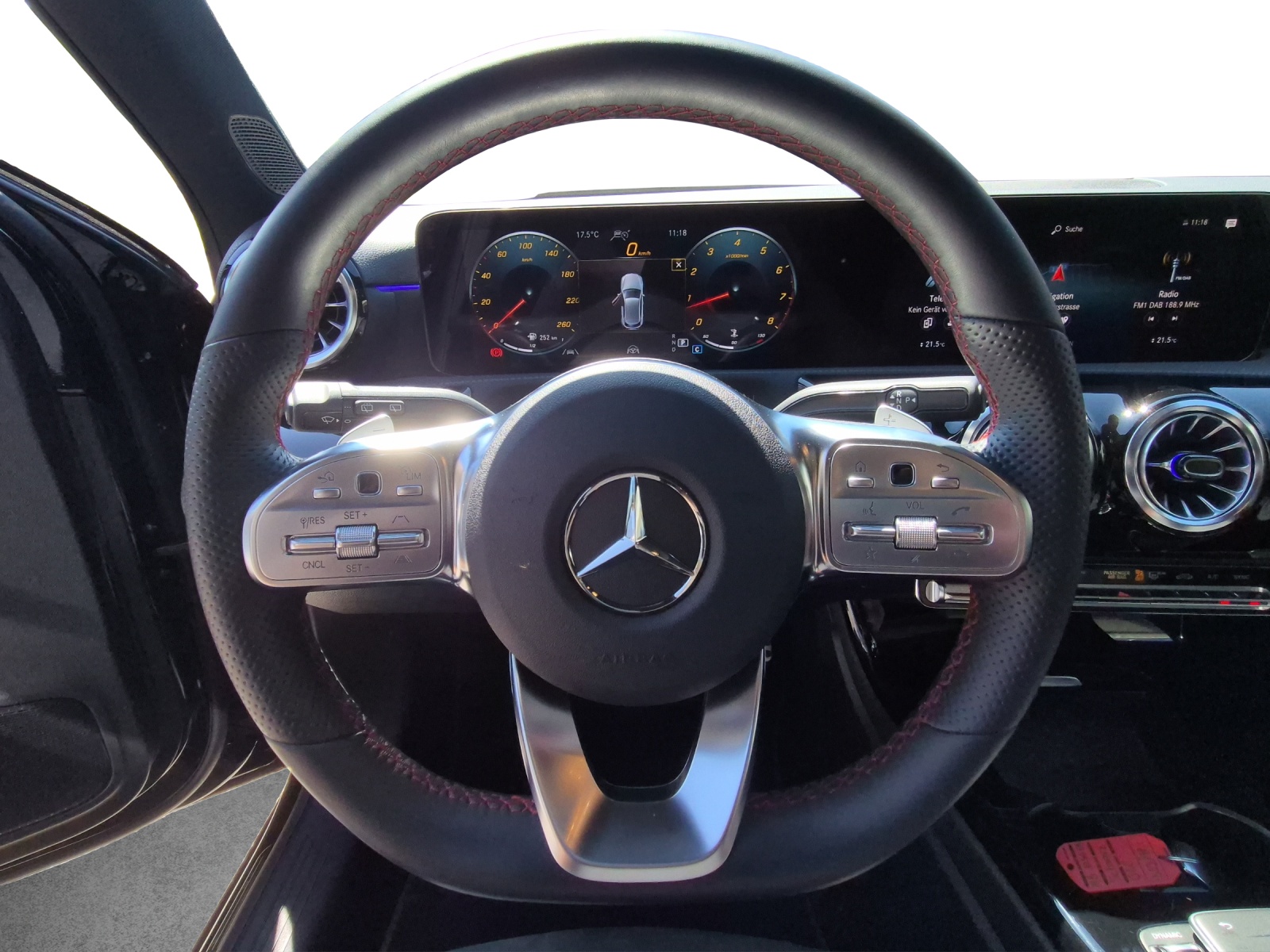 MERCEDES-BENZ A 250 4Matic 8G-DCT-image-10