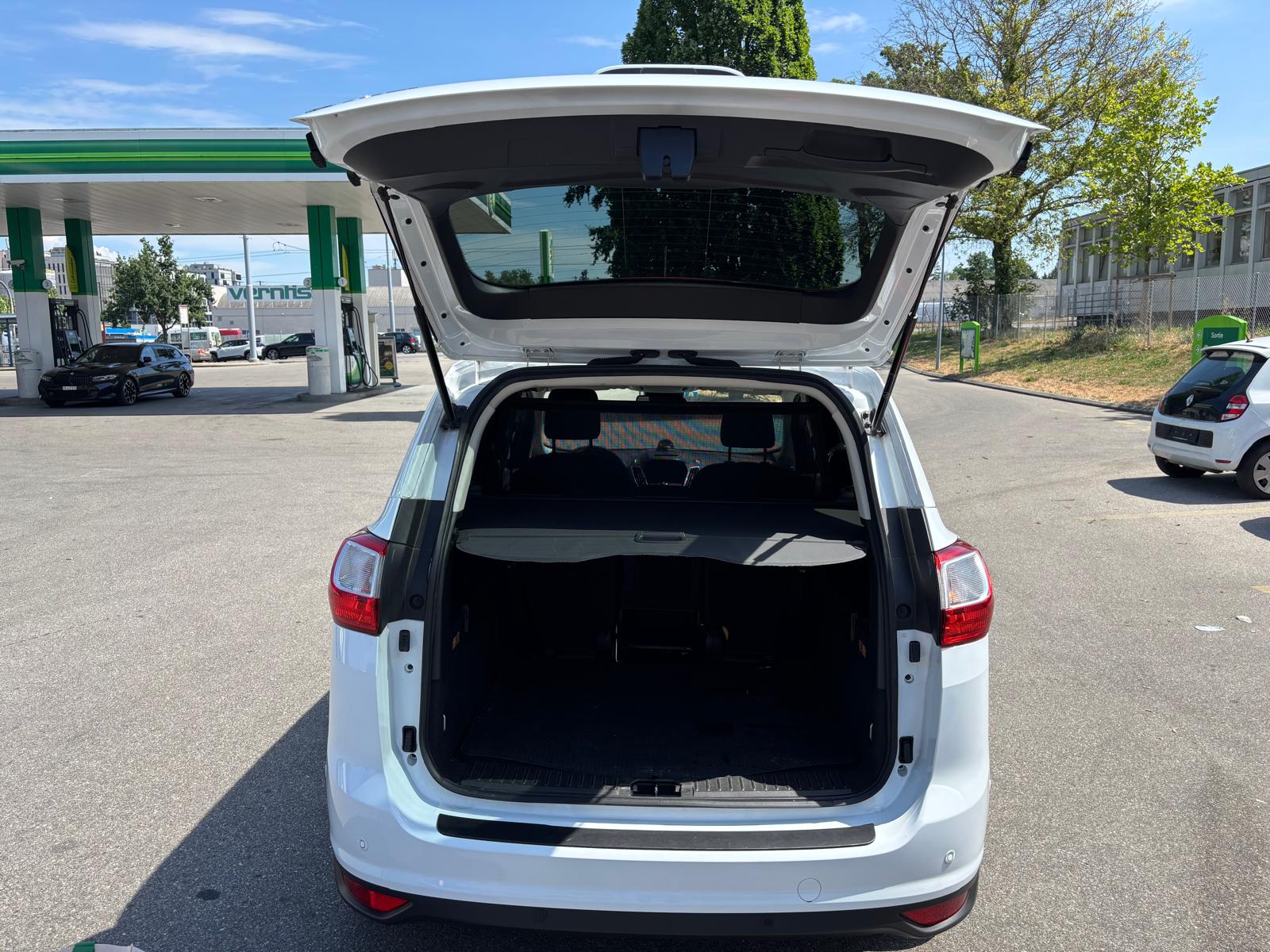 FORD 2.0 TDCi 150 Titanium S/S-image-3