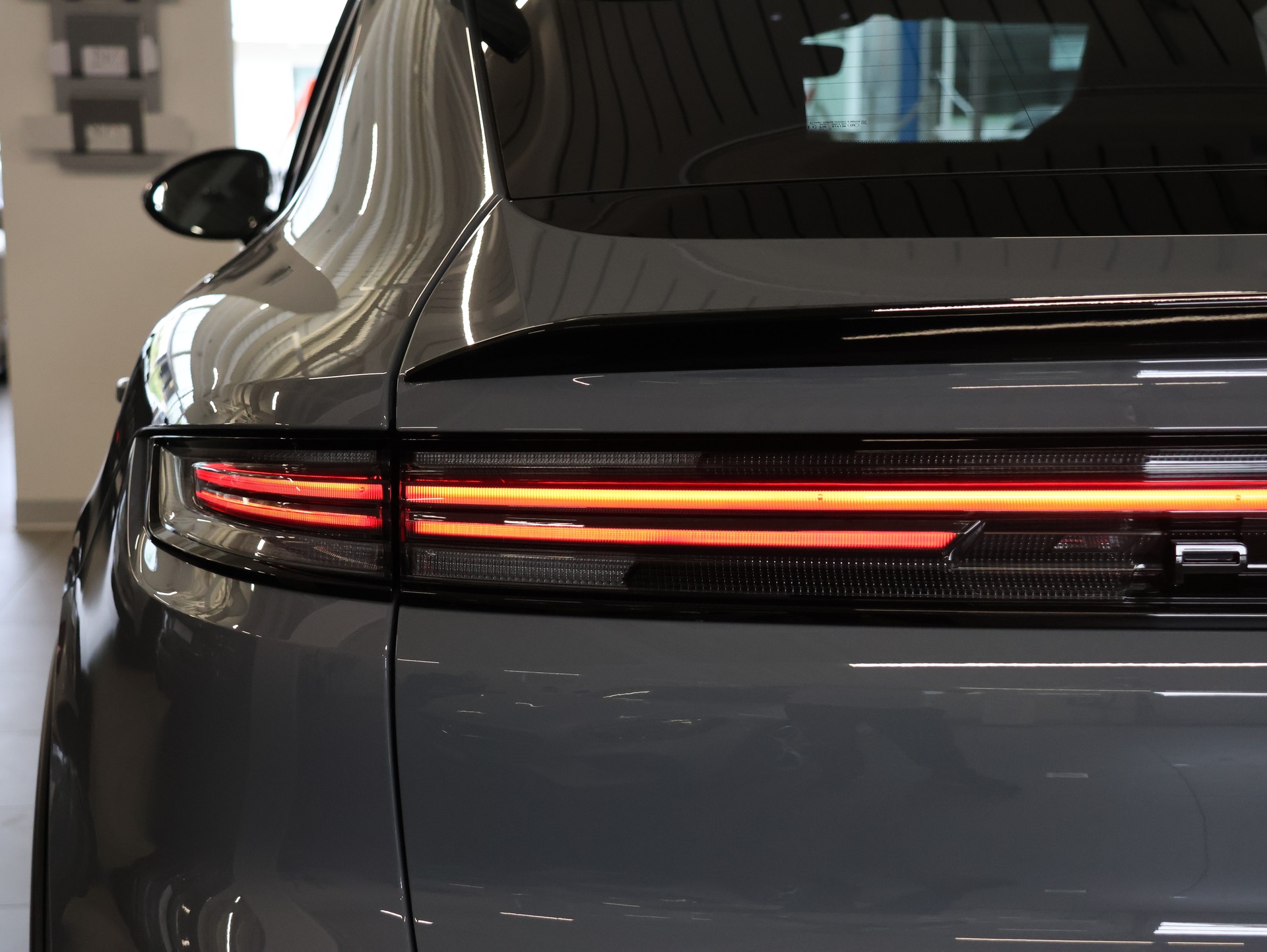 PORSCHE Cayenne Turbo E-Hybrid Tiptronic *360-Kamera* *Burmester* *Sitzheizung*-image-29