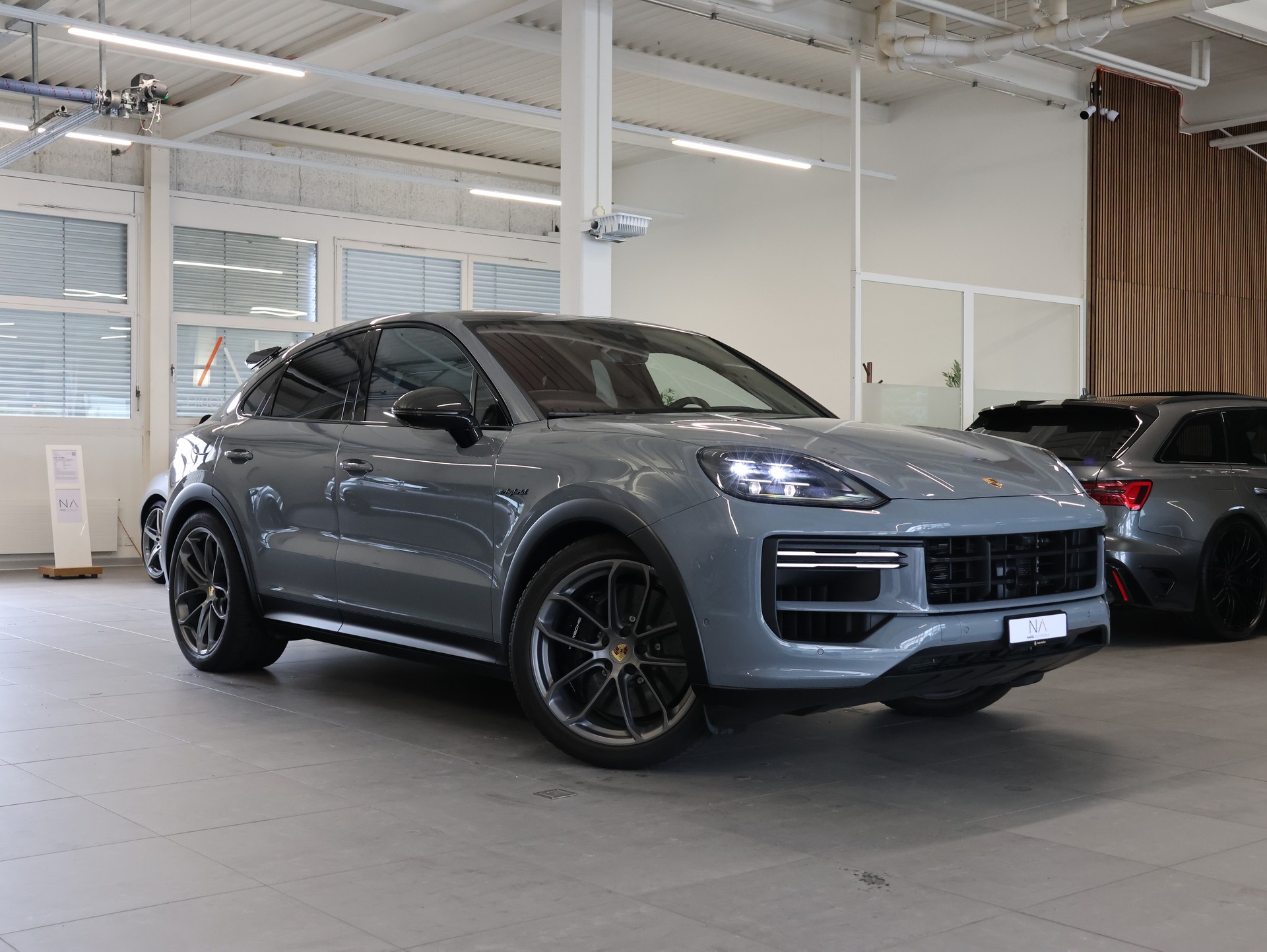 PORSCHE Cayenne Turbo E-Hybrid Tiptronic *360-Kamera* *Burmester* *Sitzheizung*-image-0