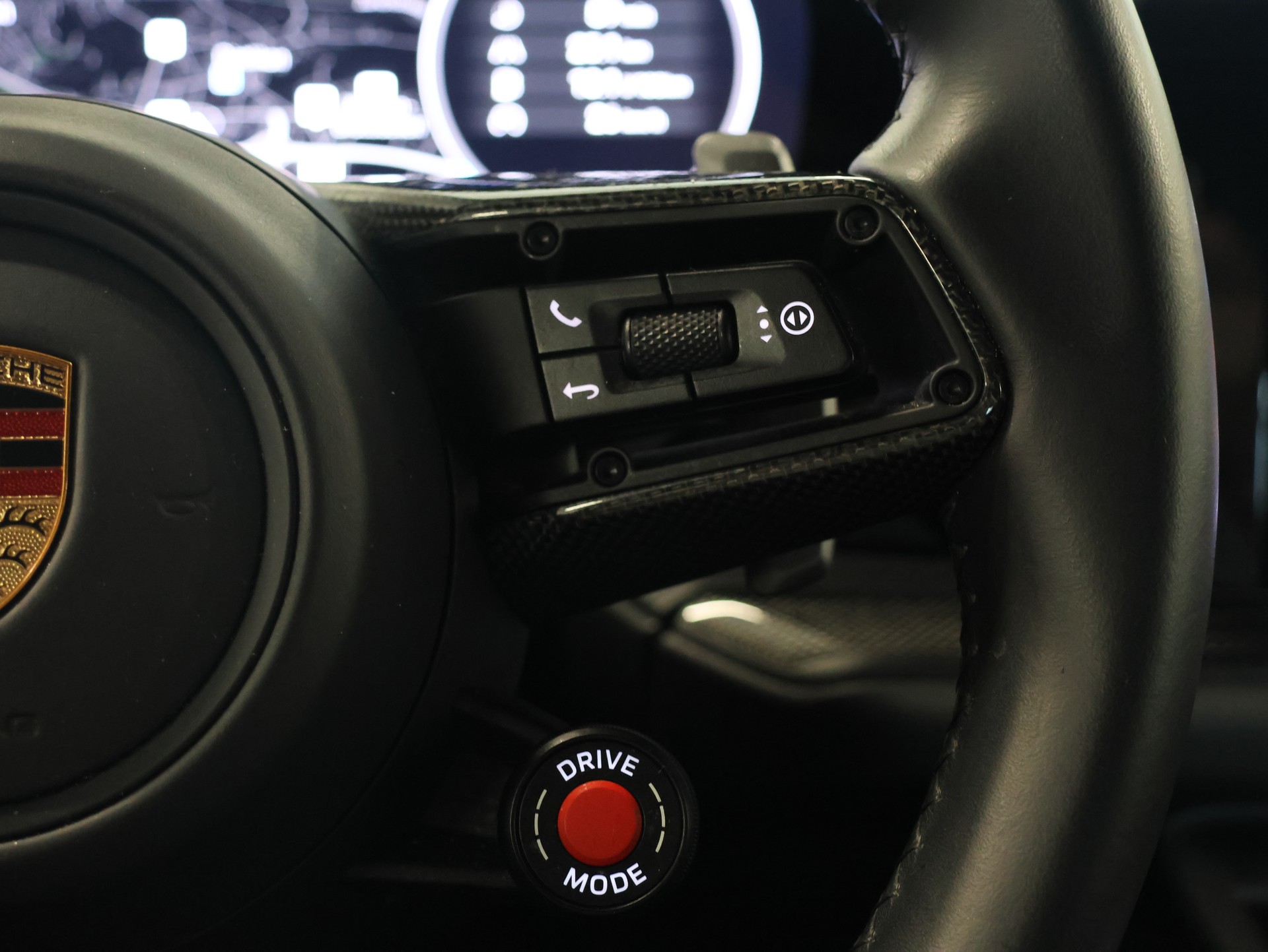 PORSCHE Cayenne Turbo E-Hybrid Tiptronic *360-Kamera* *Burmester* *Sitzheizung*-image-22