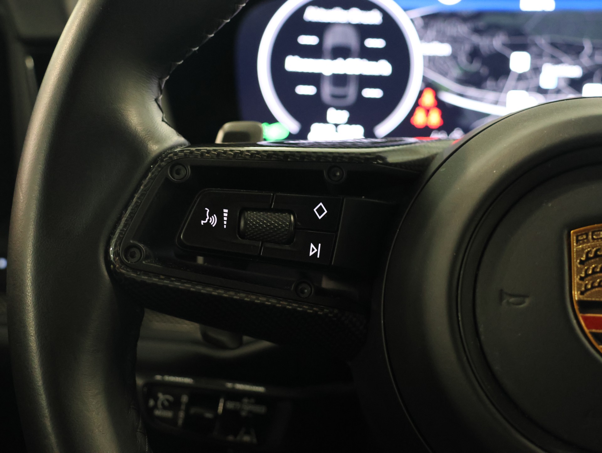 PORSCHE Cayenne Turbo E-Hybrid Tiptronic *360-Kamera* *Burmester* *Sitzheizung*-image-23