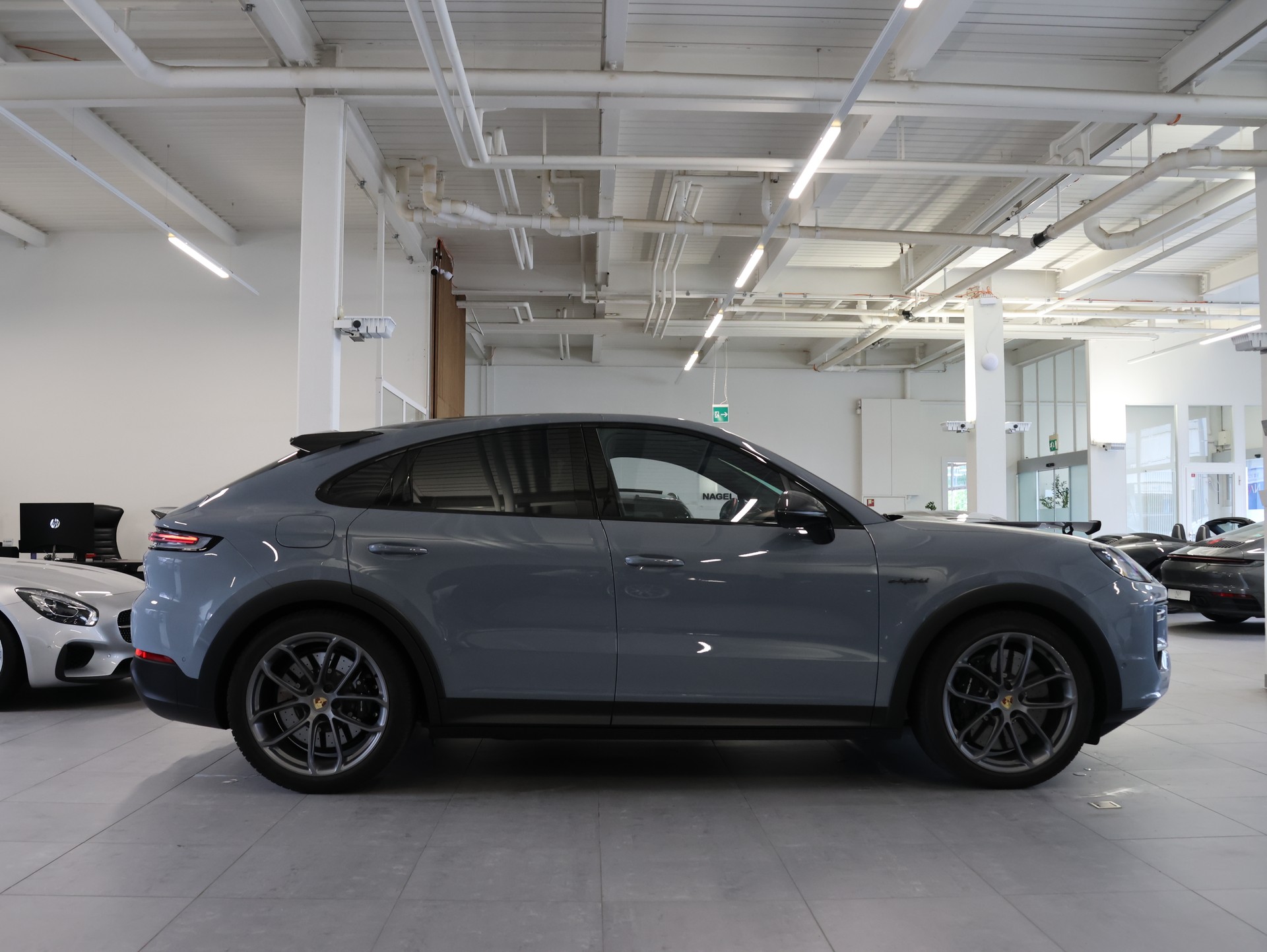 PORSCHE Cayenne Turbo E-Hybrid Tiptronic *360-Kamera* *Burmester* *Sitzheizung*-image-6