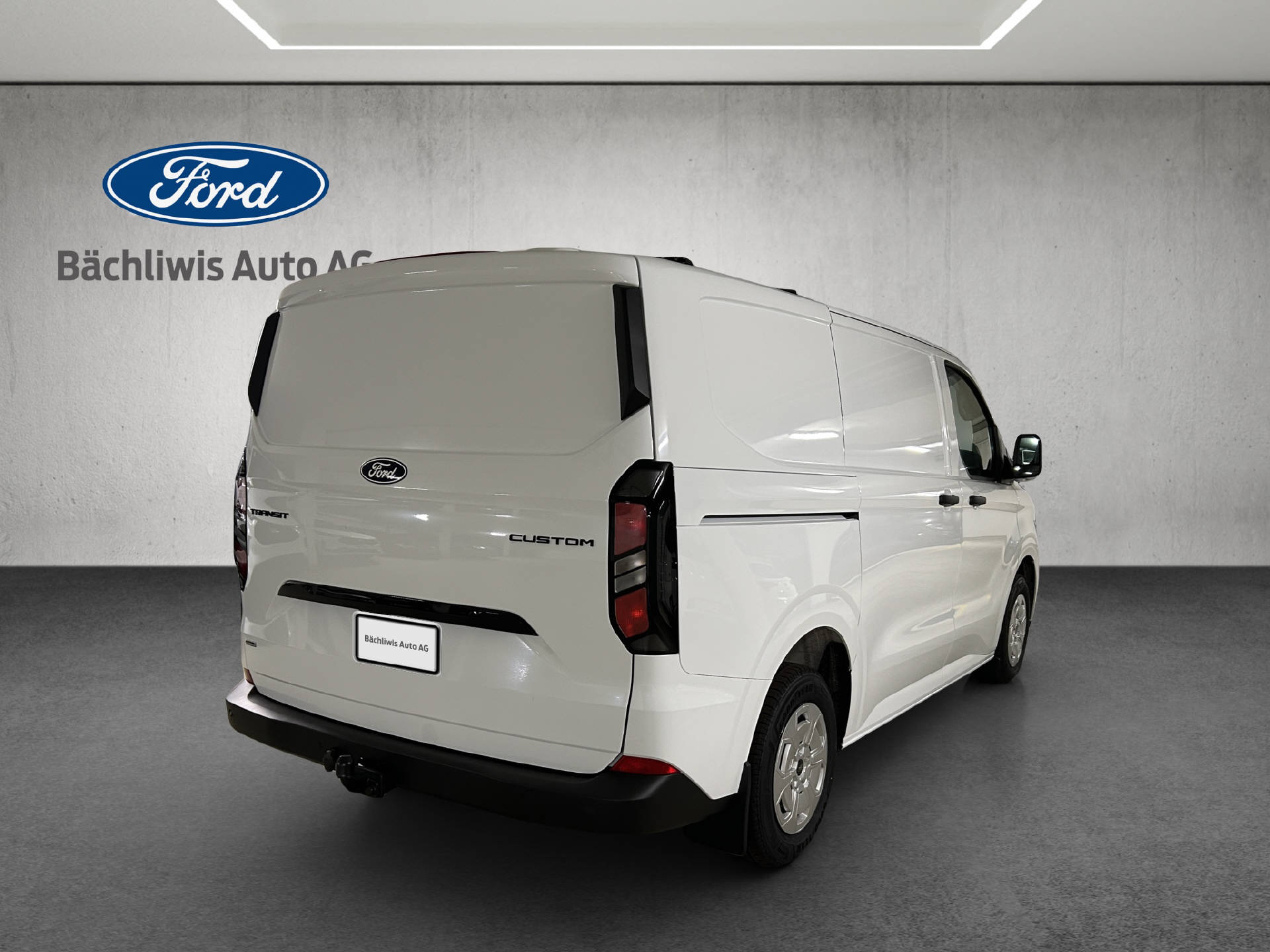 FORD Transit Custom Van 320 L1 2.5 Duratec 233 Trend PHEV-image-4
