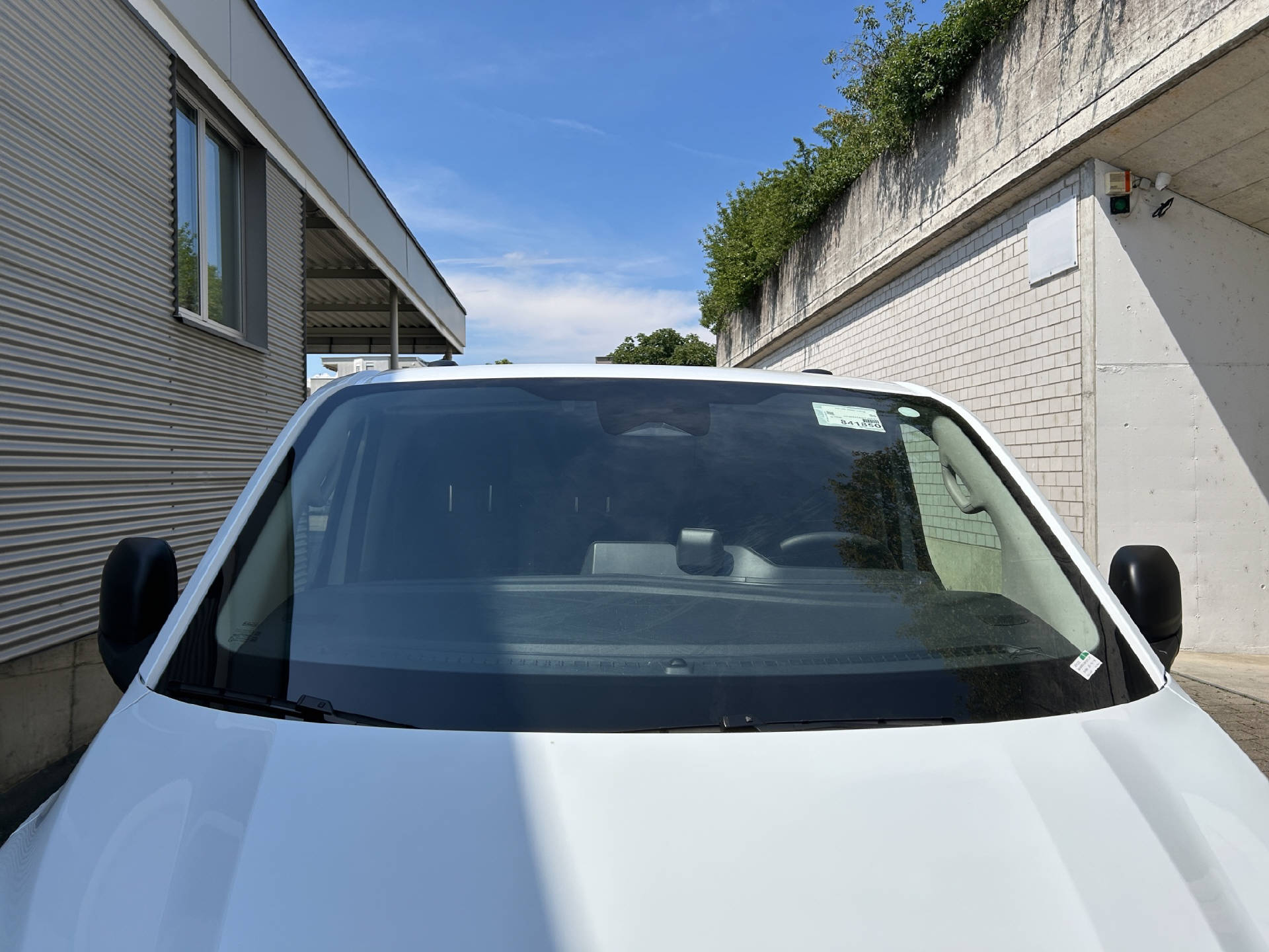FORD Transit Custom Van 320 L1 2.5 Duratec 233 Trend PHEV-image-27