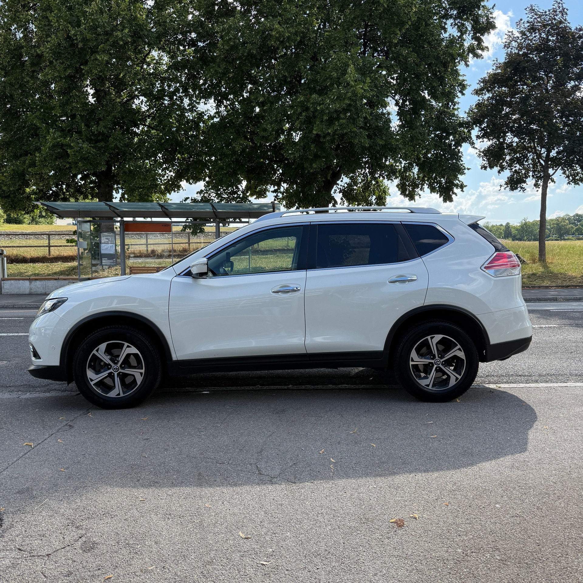 NISSAN X-Trail 2.0 dCi tekna Xtronic CVT ALL-MODE 4x4-image-3