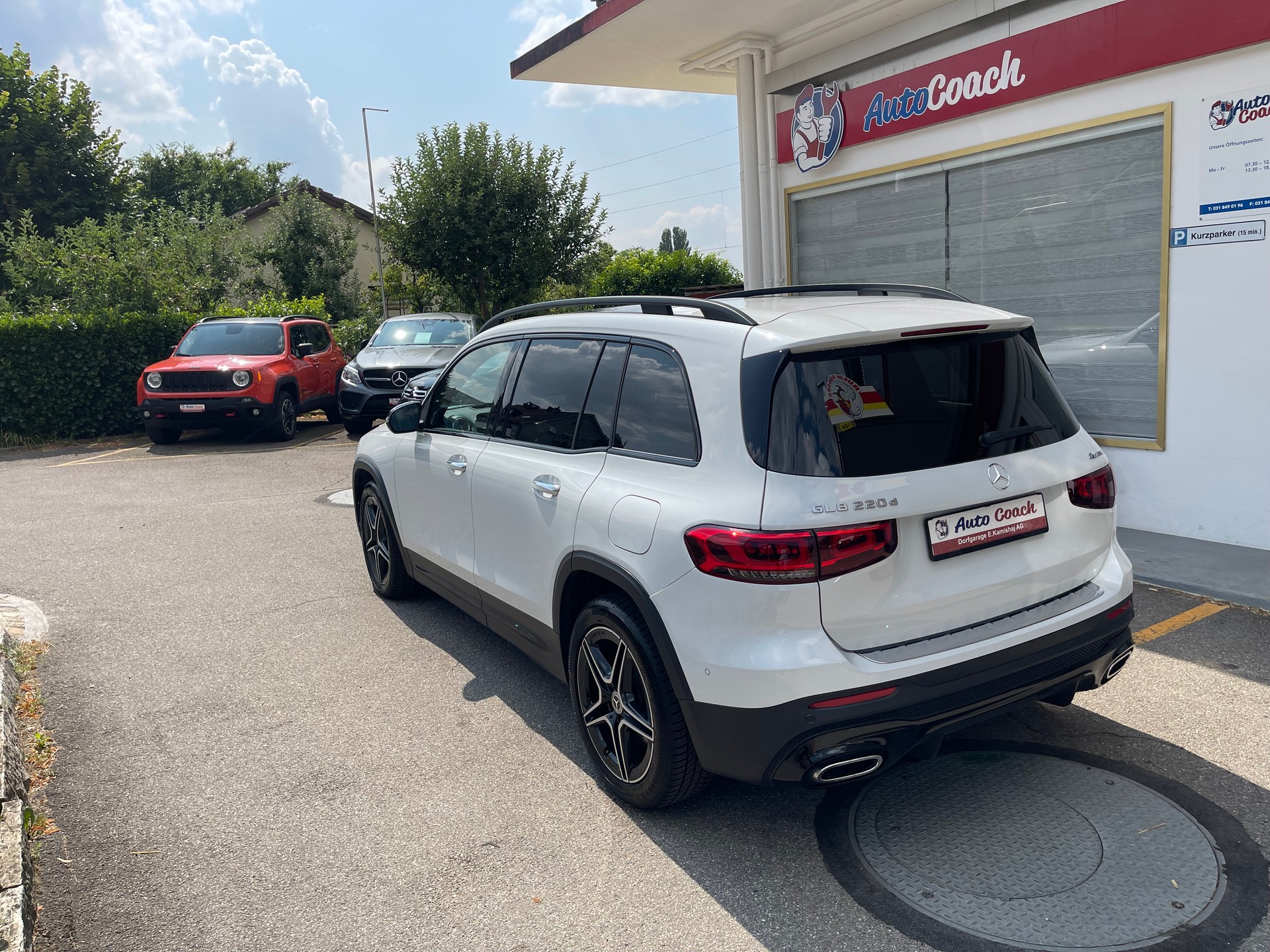 MERCEDES-BENZ GLB 220 d 4Matic AMG Line 8G-Tronic-image-11