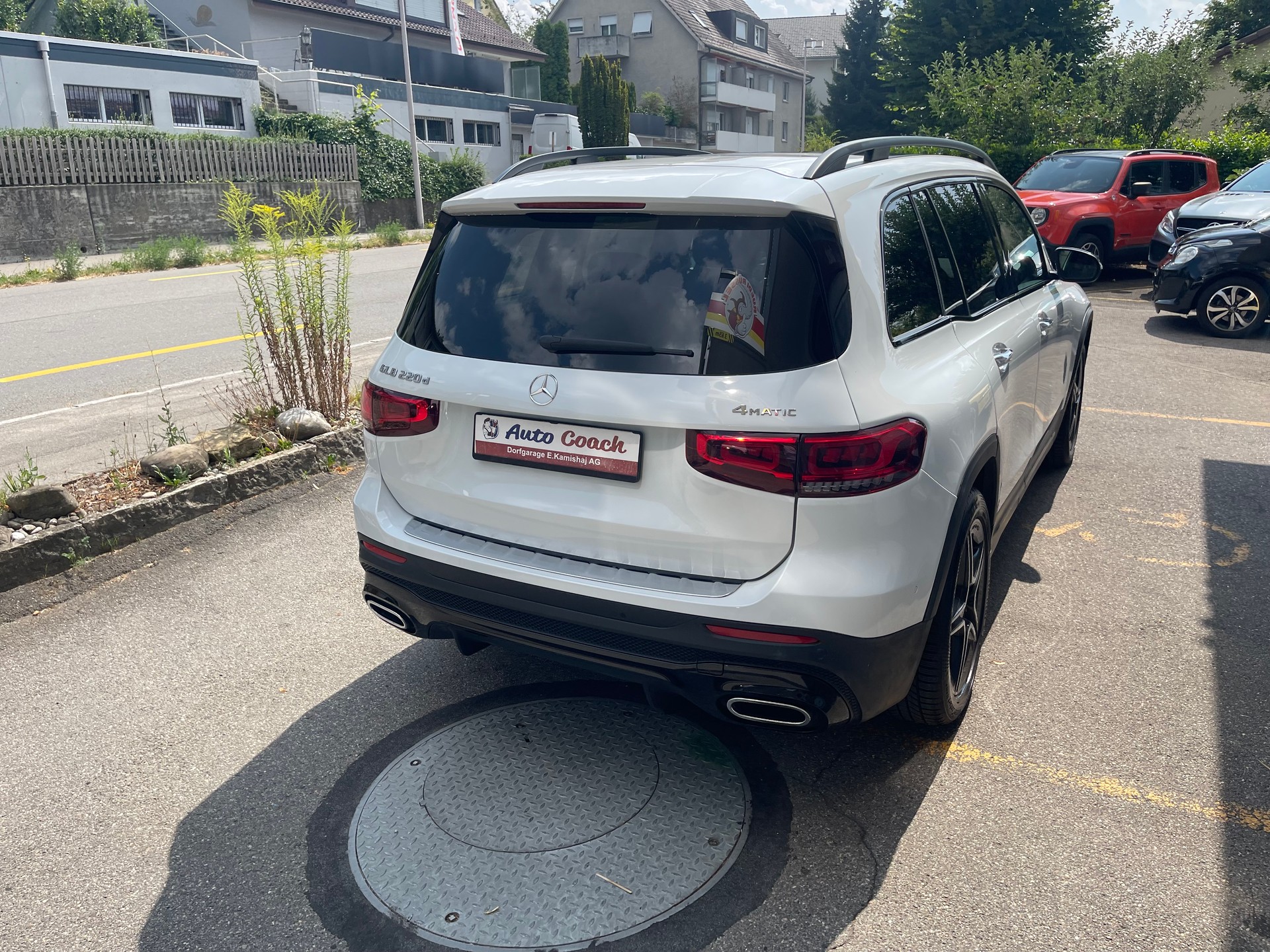 MERCEDES-BENZ GLB 220 d 4Matic AMG Line 8G-Tronic-image-13