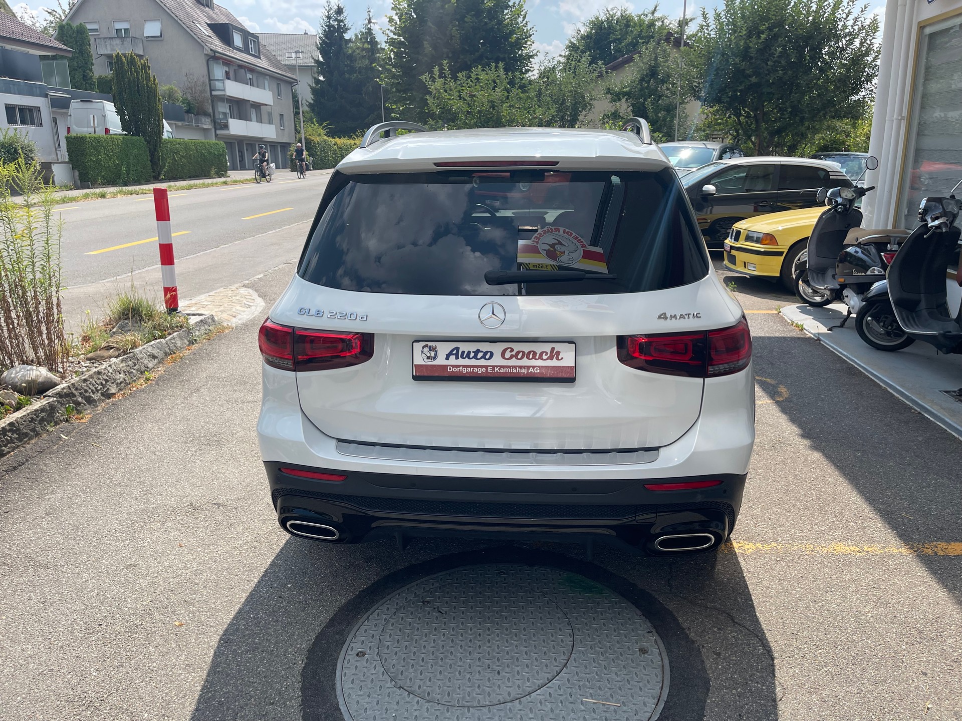 MERCEDES-BENZ GLB 220 d 4Matic AMG Line 8G-Tronic-image-12