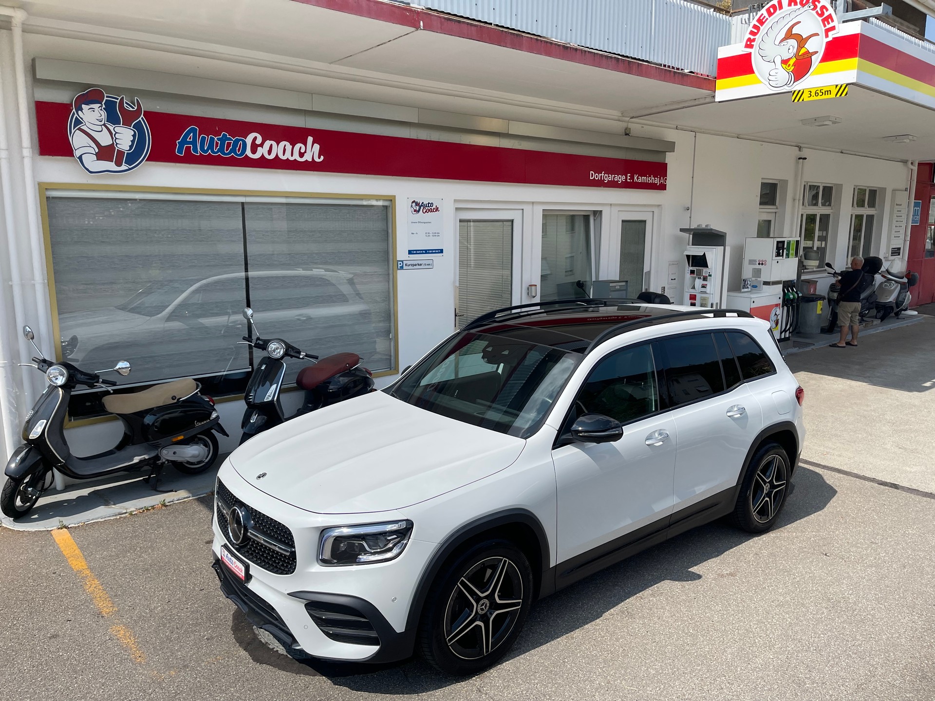 MERCEDES-BENZ GLB 220 d 4Matic AMG Line 8G-Tronic-image-10