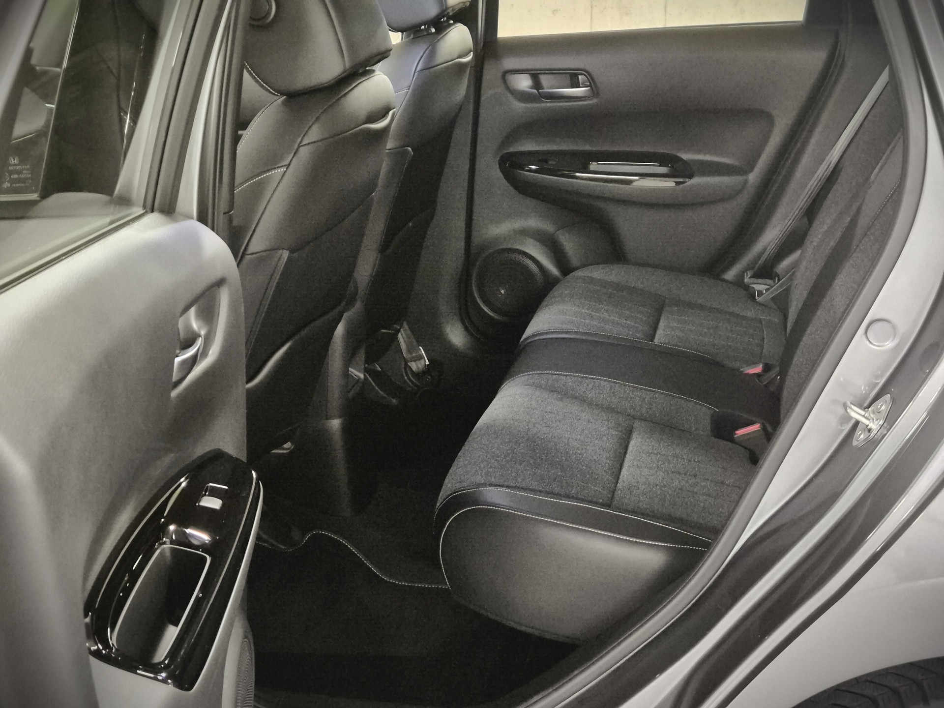 HONDA Jazz 1.5i-MMD Elegance E-CVT-image-22