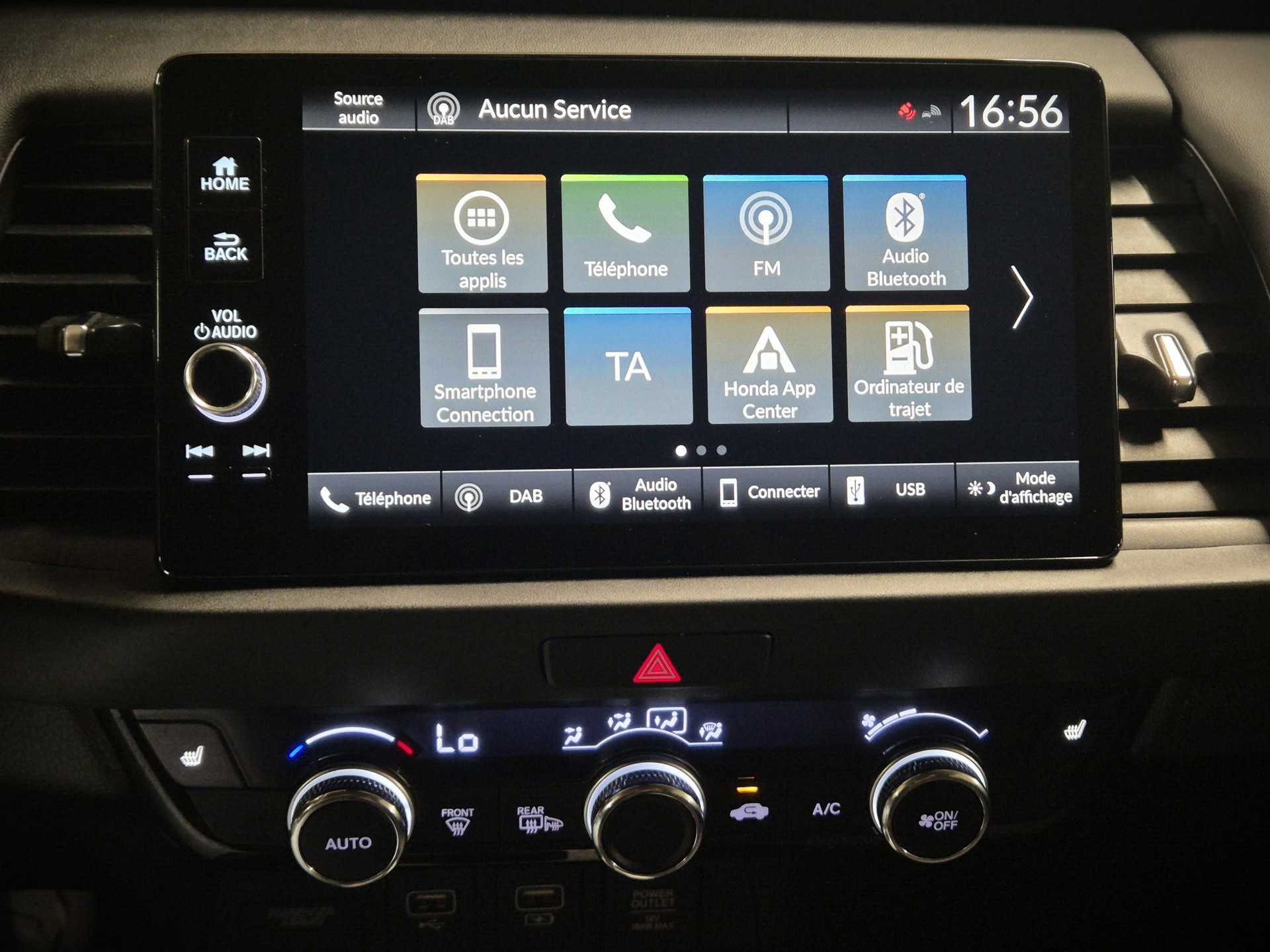 HONDA Jazz 1.5i-MMD Elegance E-CVT-image-18