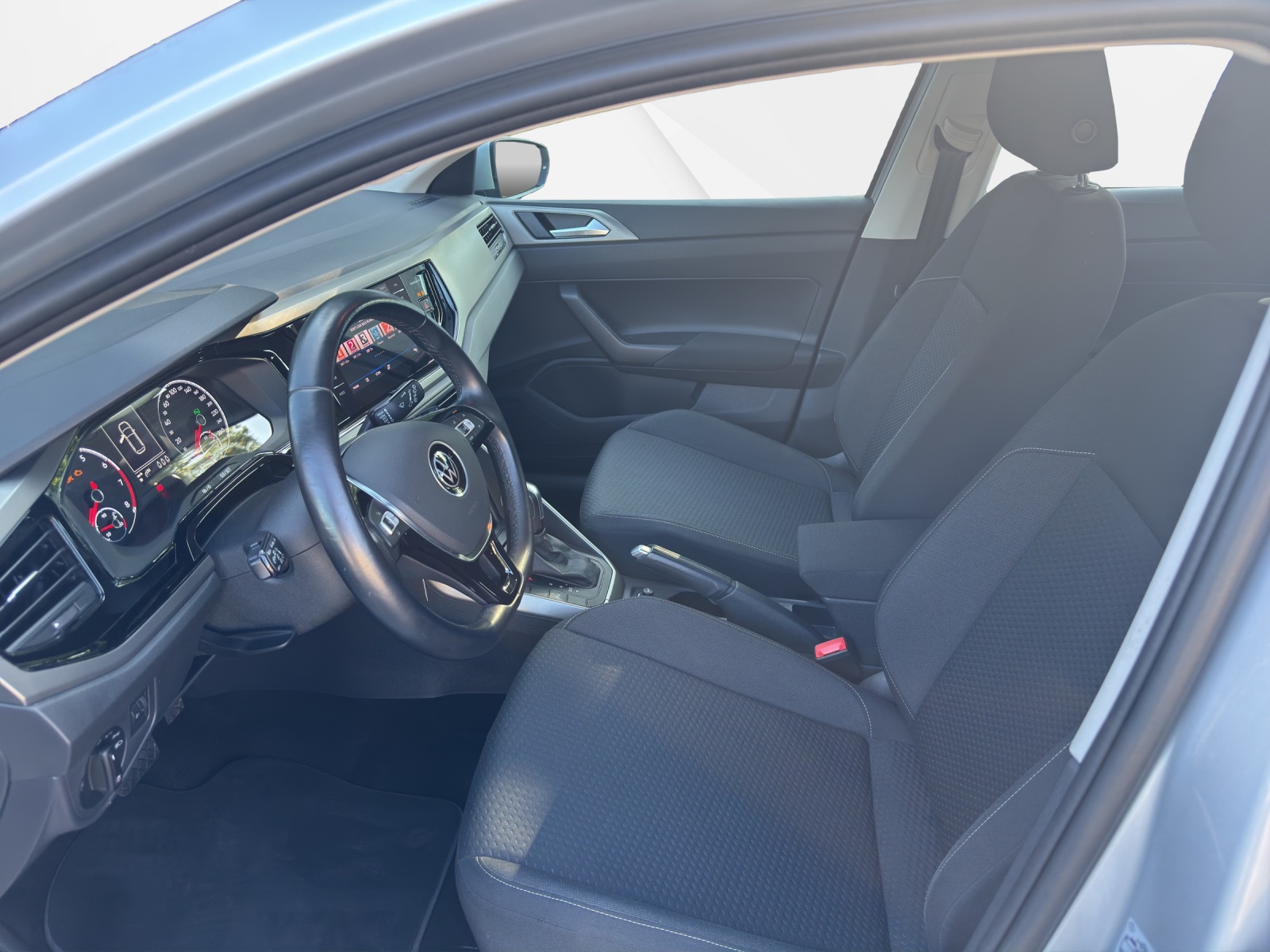 VW Polo 1.0 TSI BMT Comfortline DSG-image-8