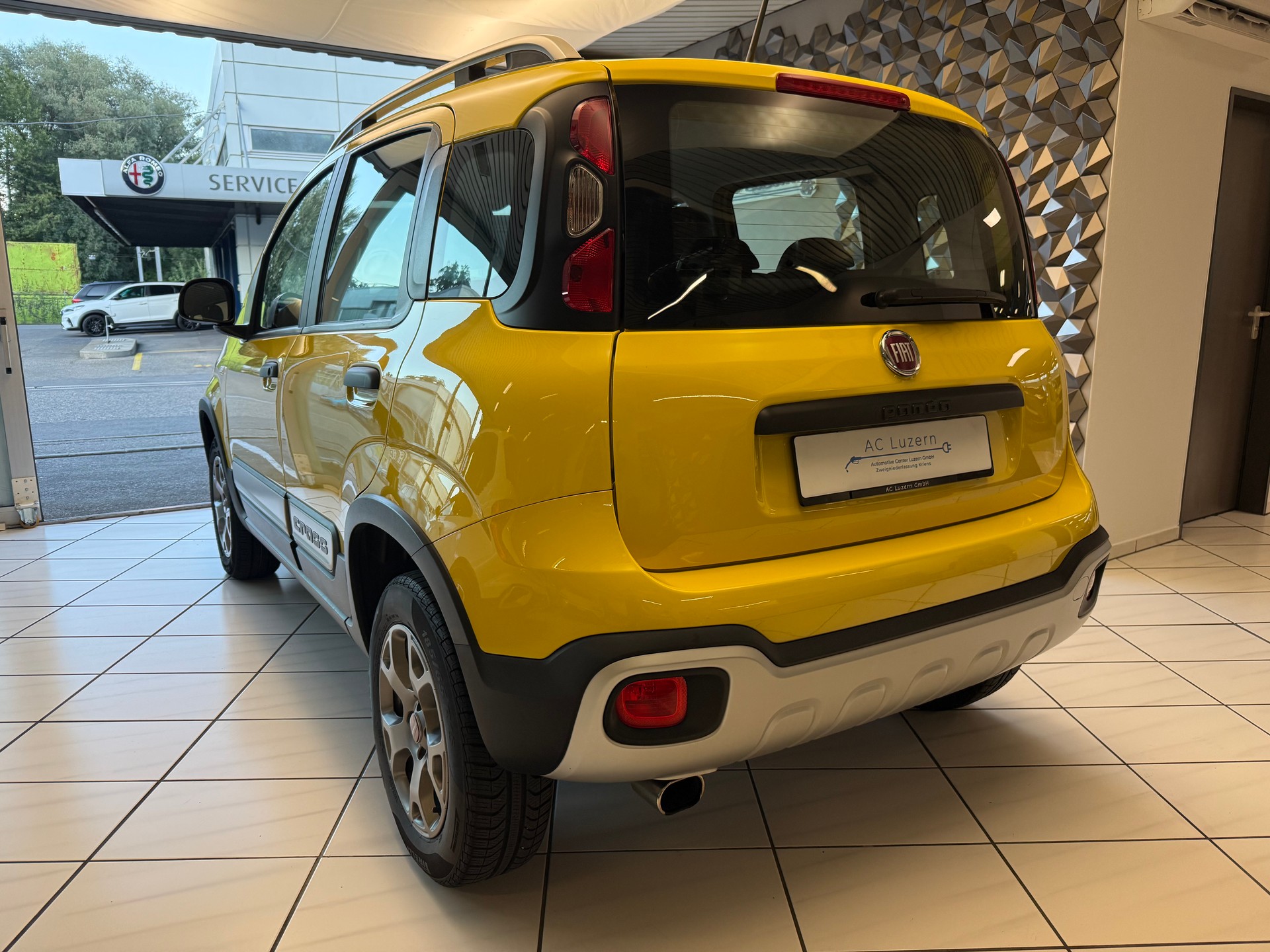 FIAT Panda 0.9 Twinair Turbo Cross 4x4-image-1