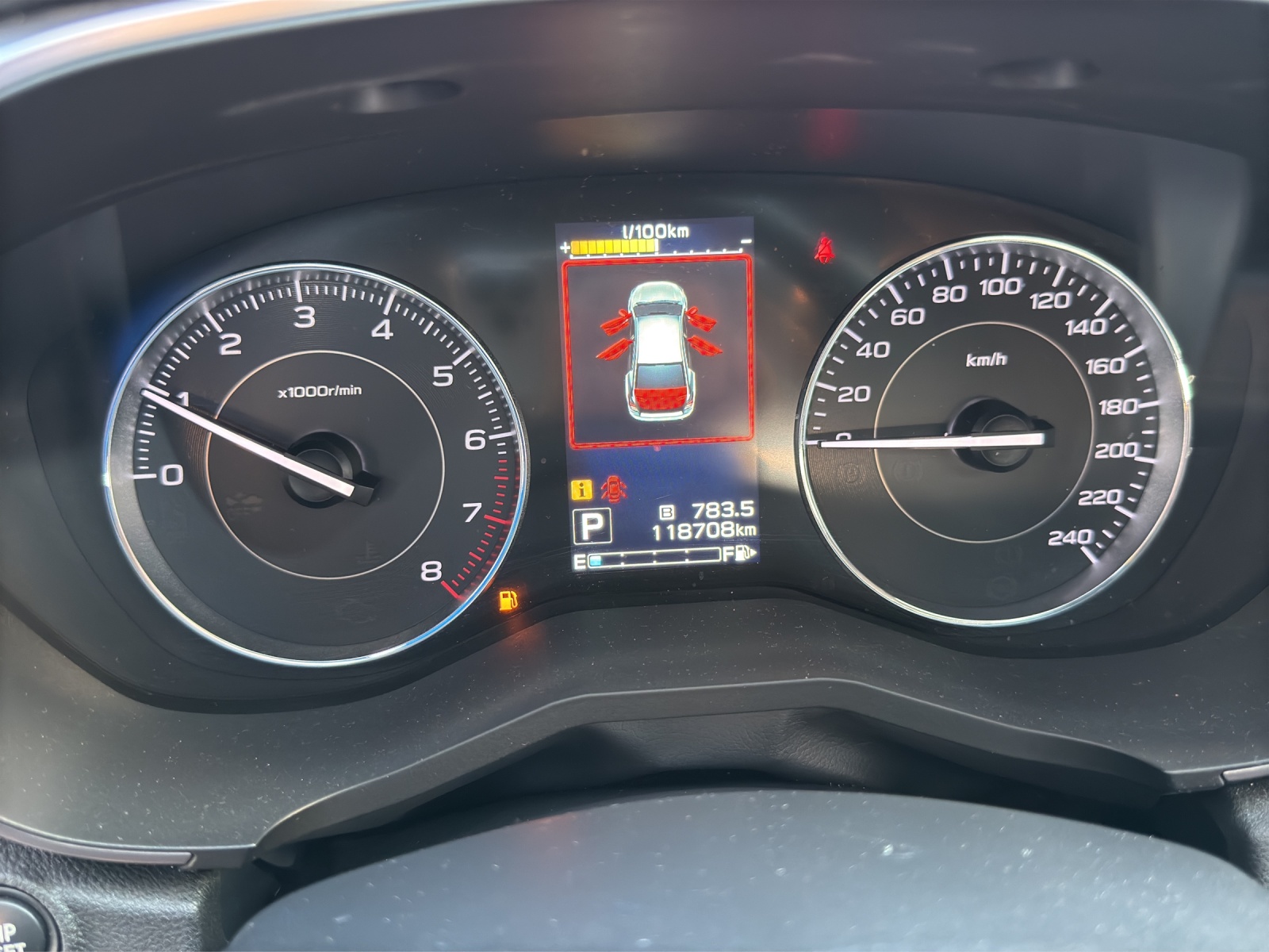 SUBARU Impreza 2.0 Luxury AWD Lineartronic-image-10