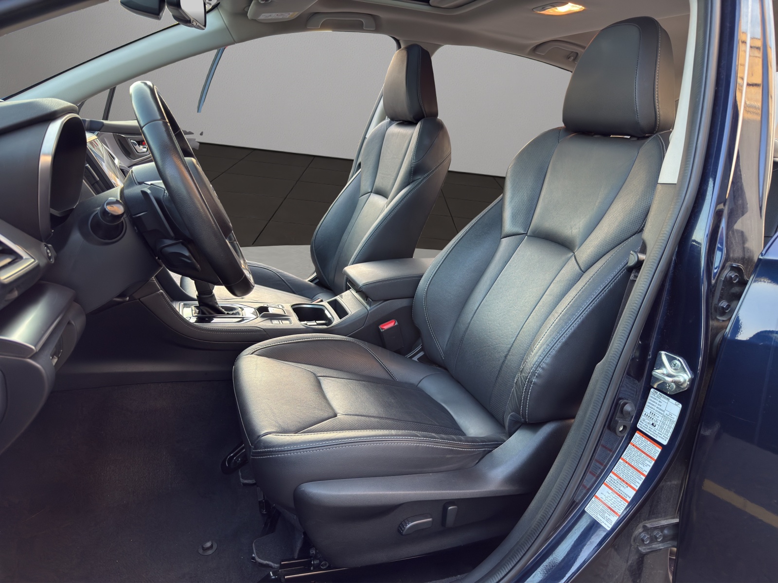 SUBARU Impreza 2.0 Luxury AWD Lineartronic-image-8