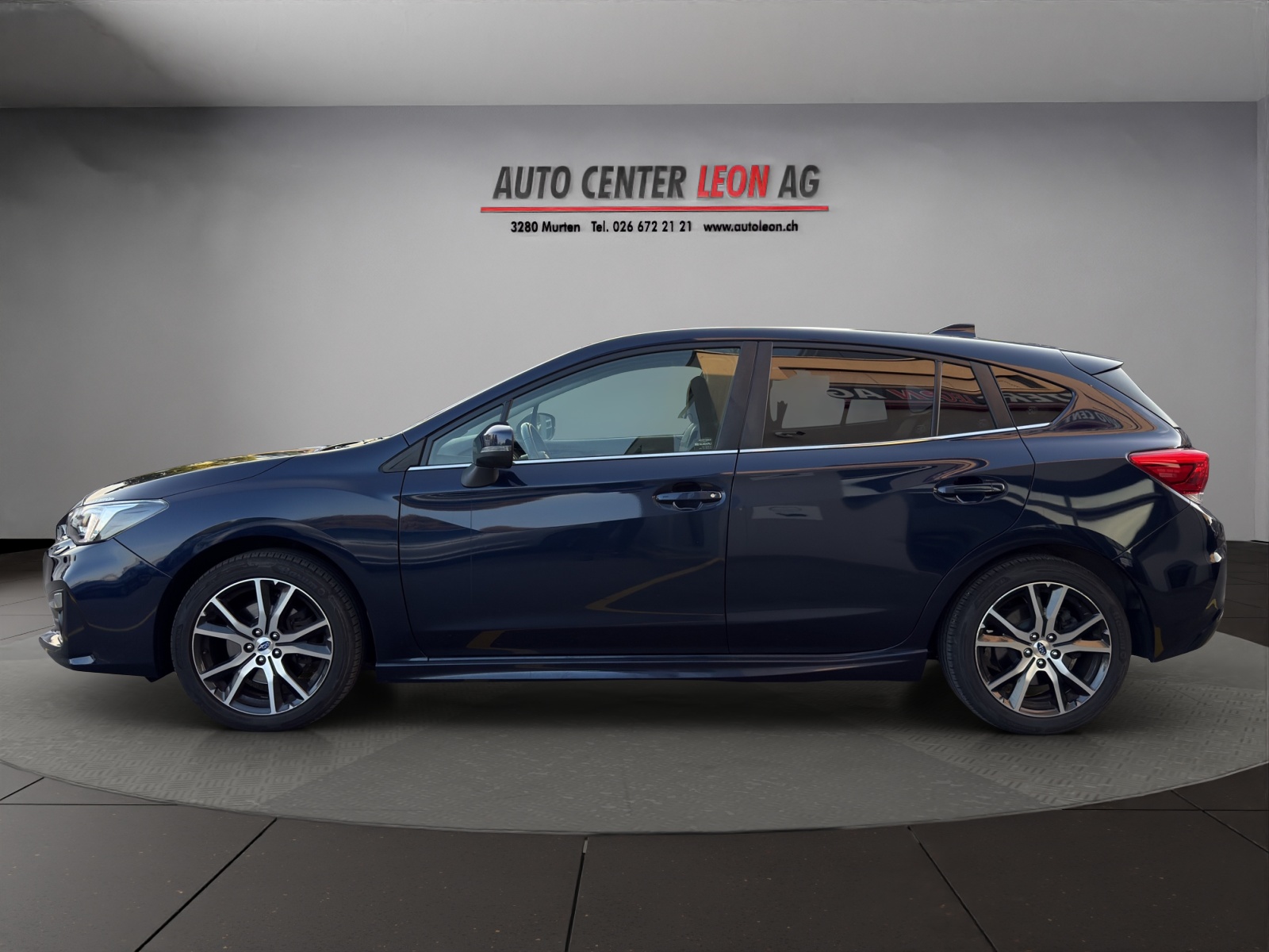 SUBARU Impreza 2.0 Luxury AWD Lineartronic-image-2