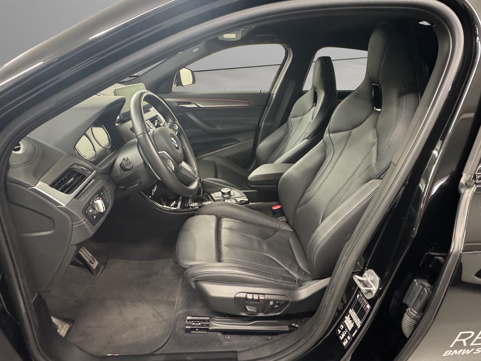 BMW X2 20i xDrive SAG-image-10