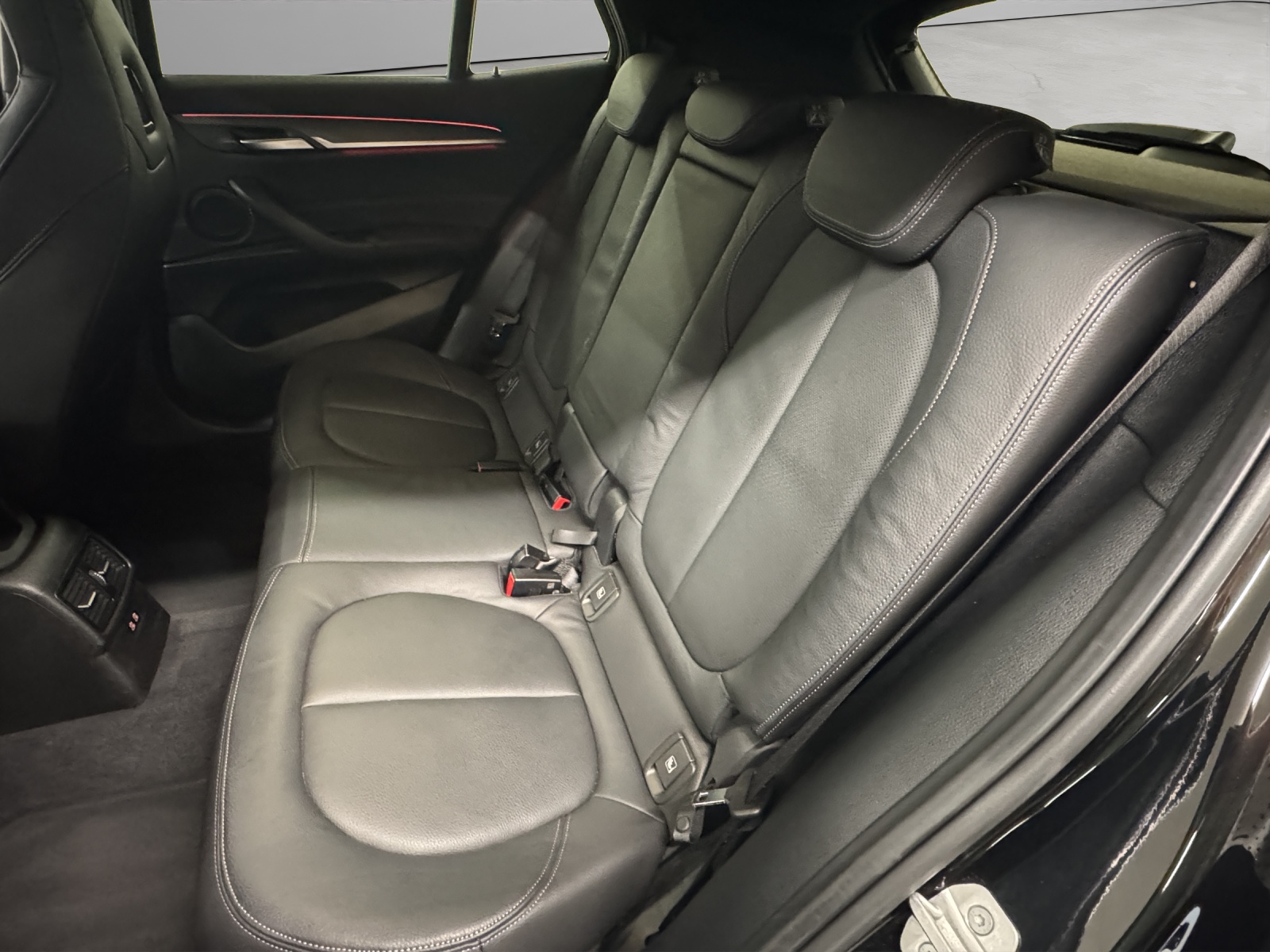BMW X2 20i xDrive SAG-image-13