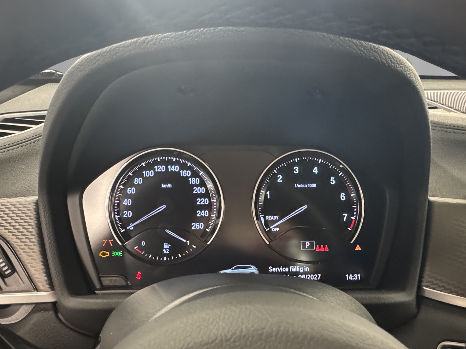 BMW X2 20i xDrive SAG-image-16