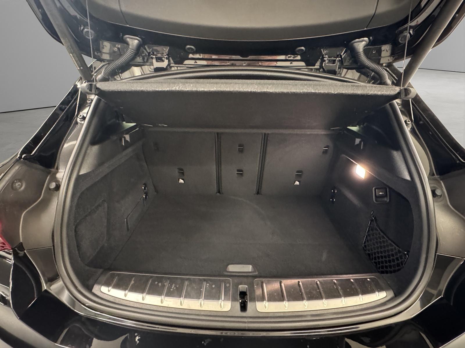 BMW X2 20i xDrive-image-9
