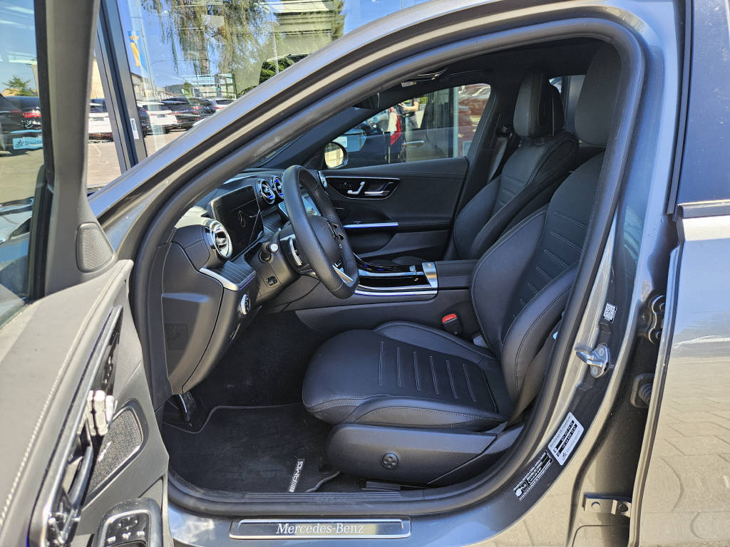 MERCEDES-BENZ C 400 e 4Matic AMG Line-image-5