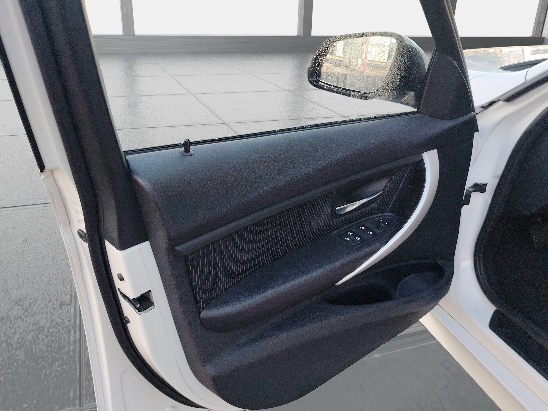 BMW 320i xDrive Touring Steptronic-image-10