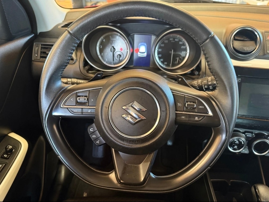SUZUKI Swift 1.0 12V Compact Top Automatic-image-9