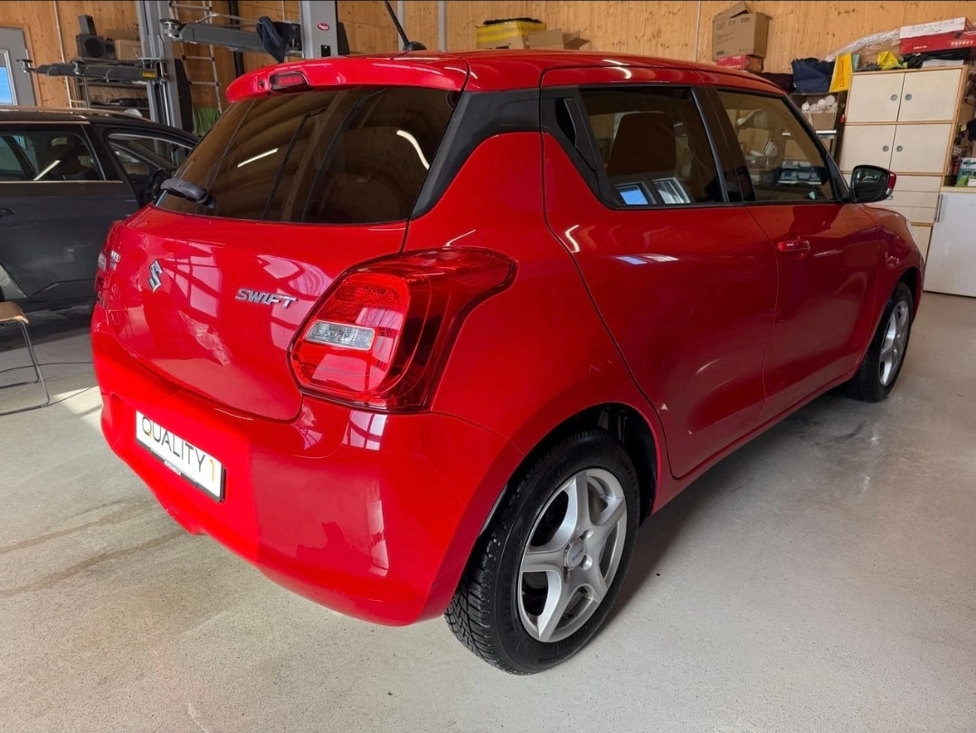SUZUKI Swift 1.0 12V Compact Top Automatic-image-3