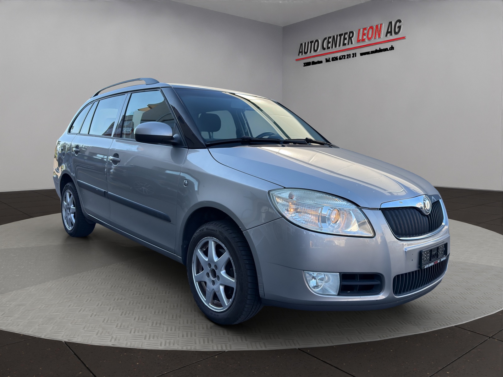 SKODA Fabia 1.6 Ambiente-image-7