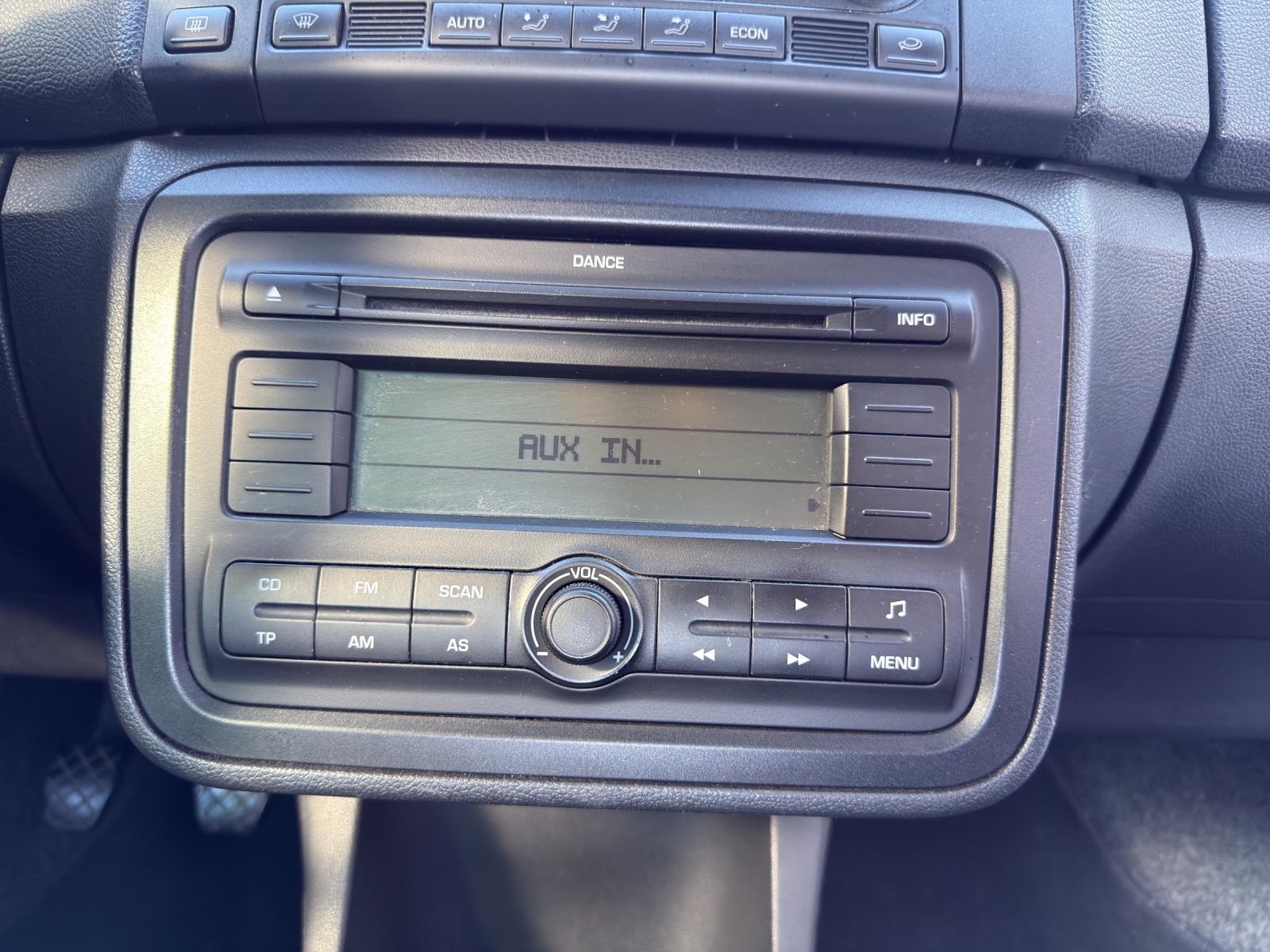 SKODA Fabia 1.6 Ambiente-image-15