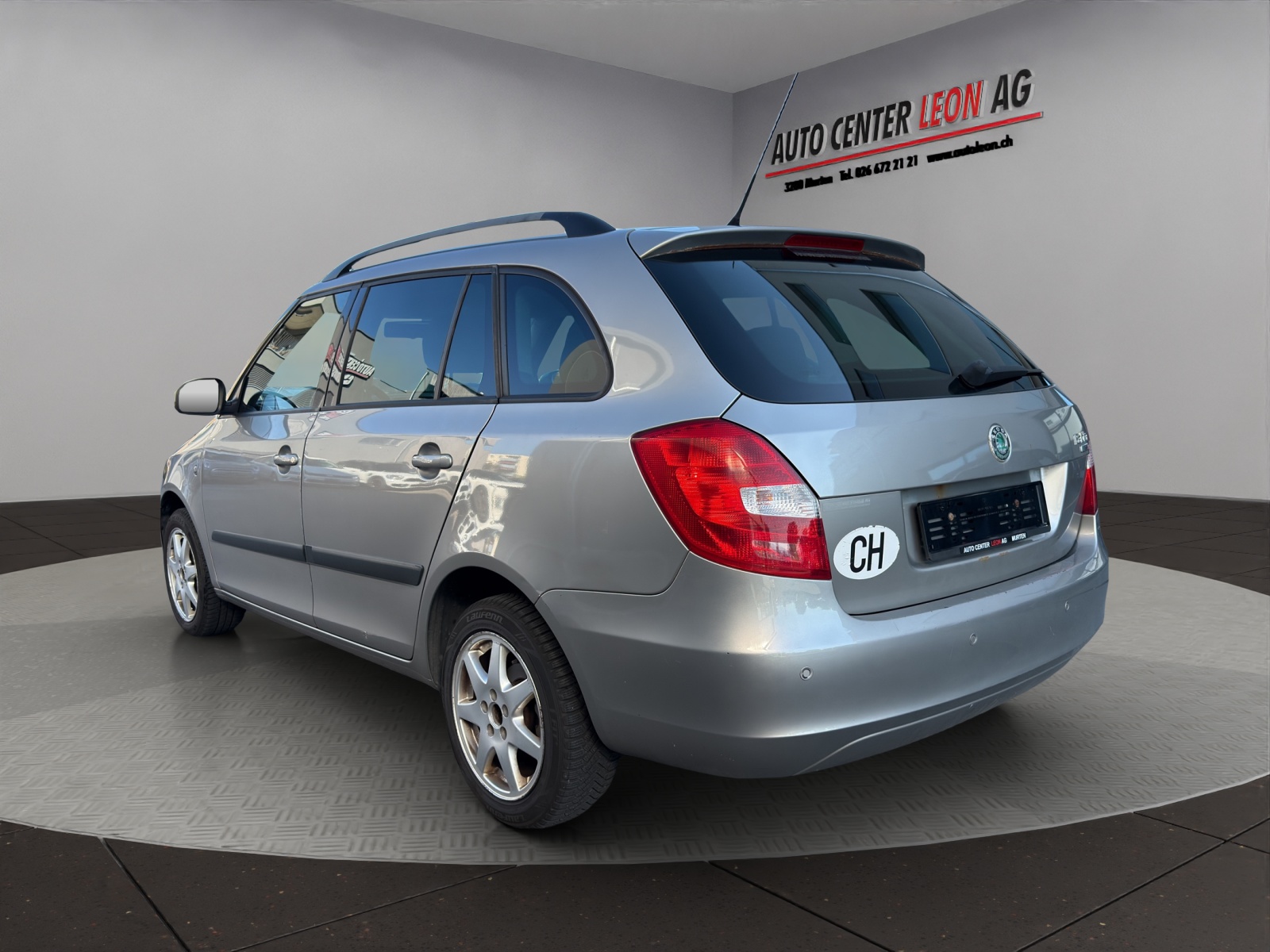 SKODA Fabia 1.6 Ambiente-showroom-element-3
